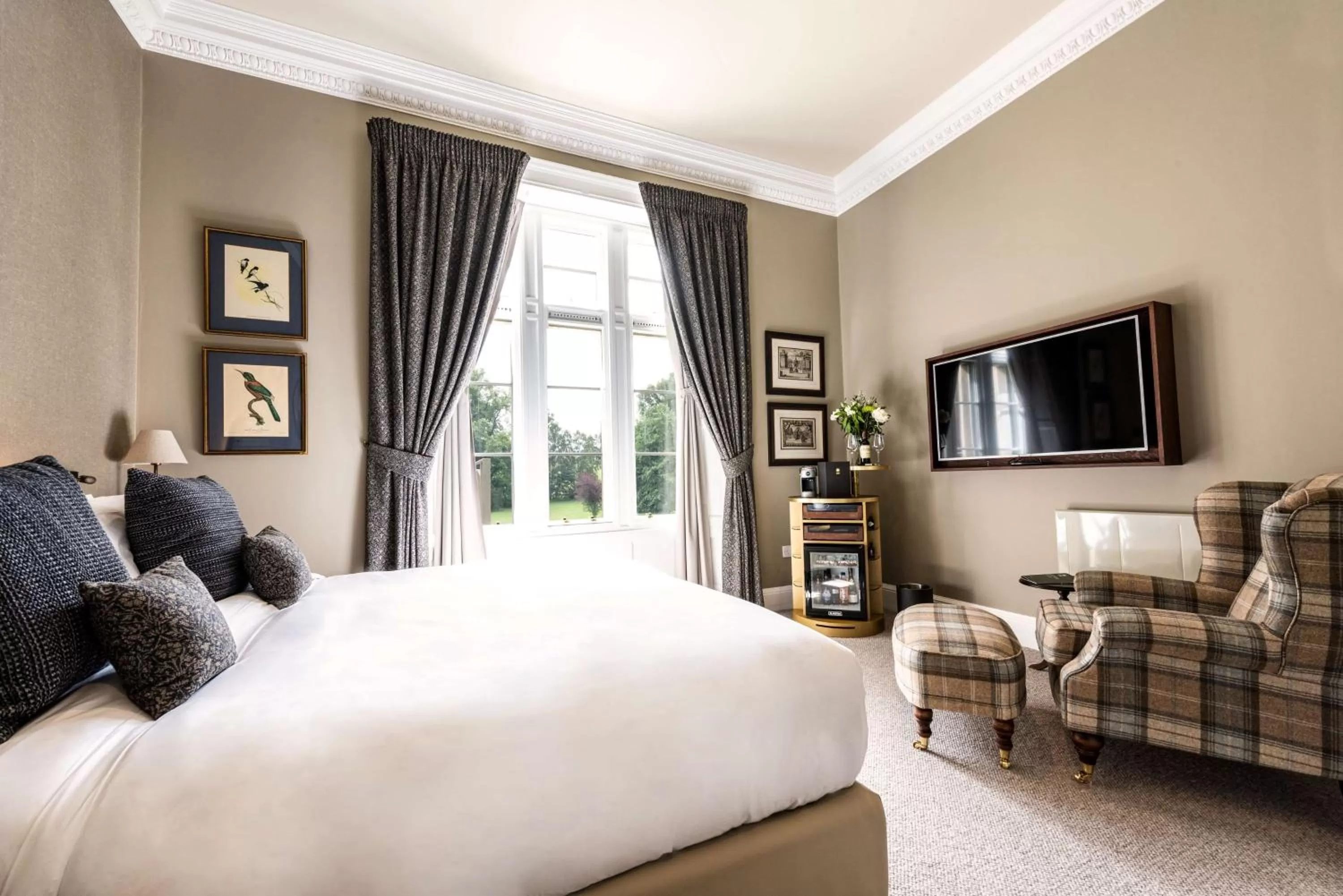 Bedroom, Bed in SCHLOSS Roxburghe, part of Destination by Hyatt