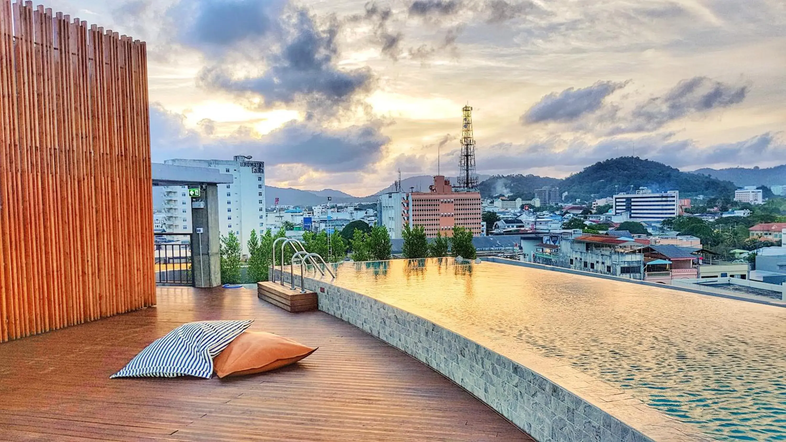 City view in EcoLoft Hotel - SHA Plus City view in EcoLoft Hotel - SHA Plus