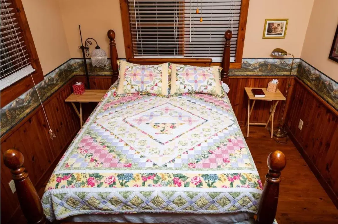 View (from property/room), Bed in Mountain Aire Cottages, Inn, & Glamping View (from property/room), Bed in Mountain Aire Cottages, Inn, & Glamping