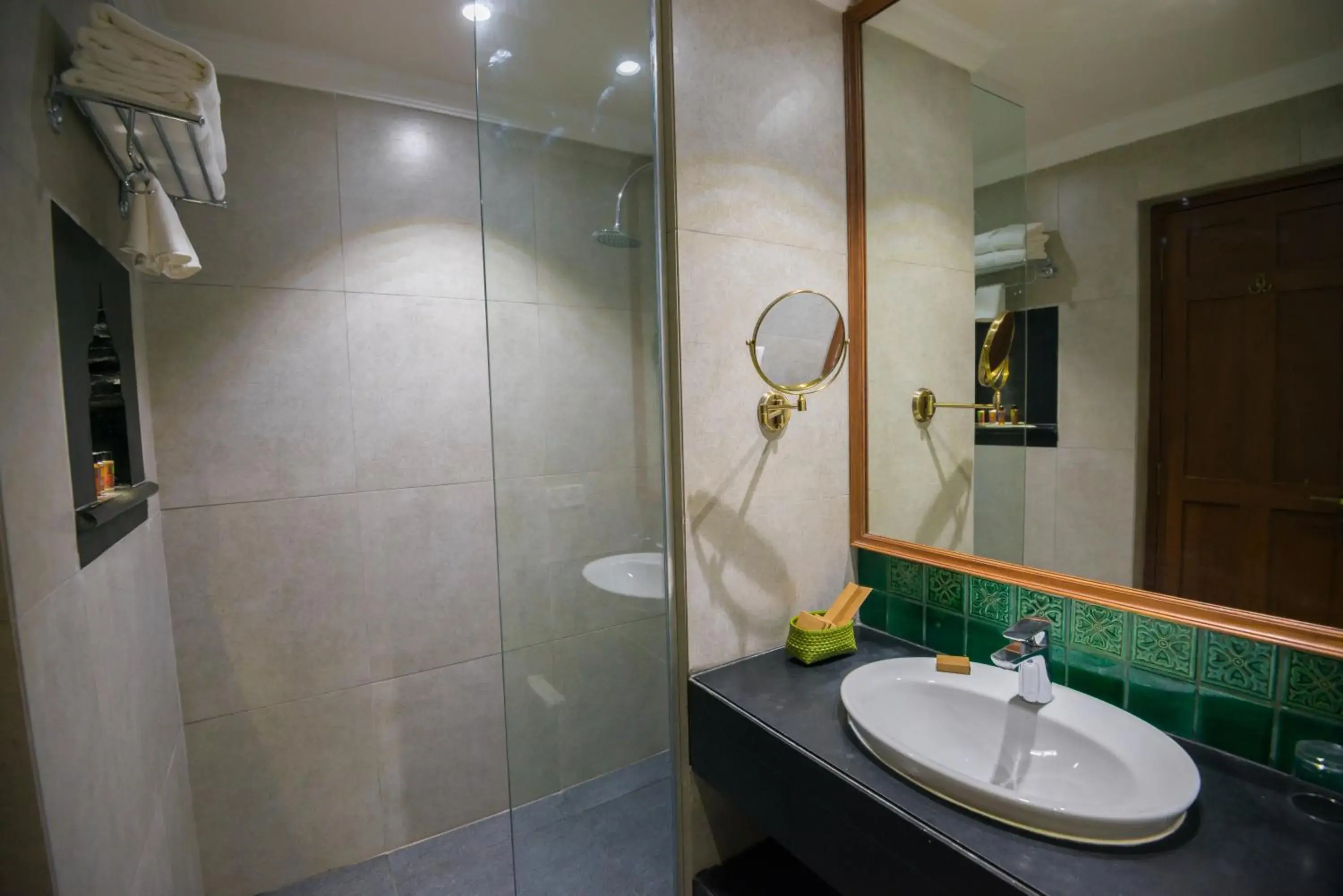 Bathroom in Svatma Heritage Hotel