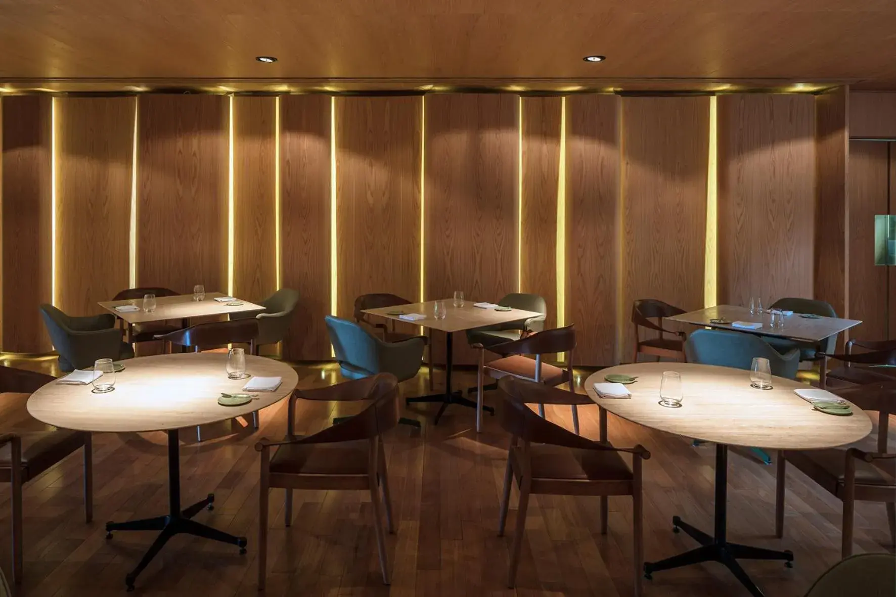 Restaurant/places to eat in Emiliano Rio Restaurant/places to eat in Emiliano Rio