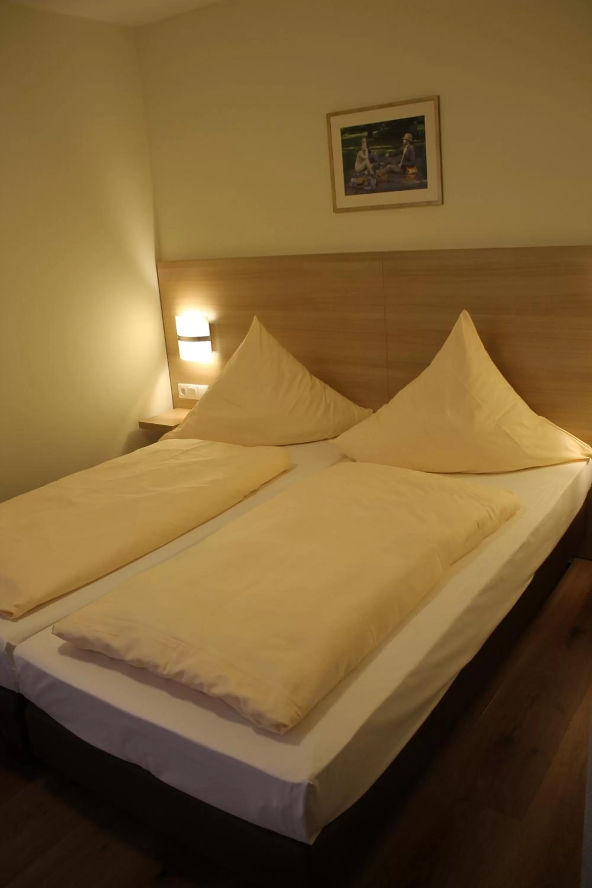 Photo of the whole room, Bed in Hotel-Restaurant Stern