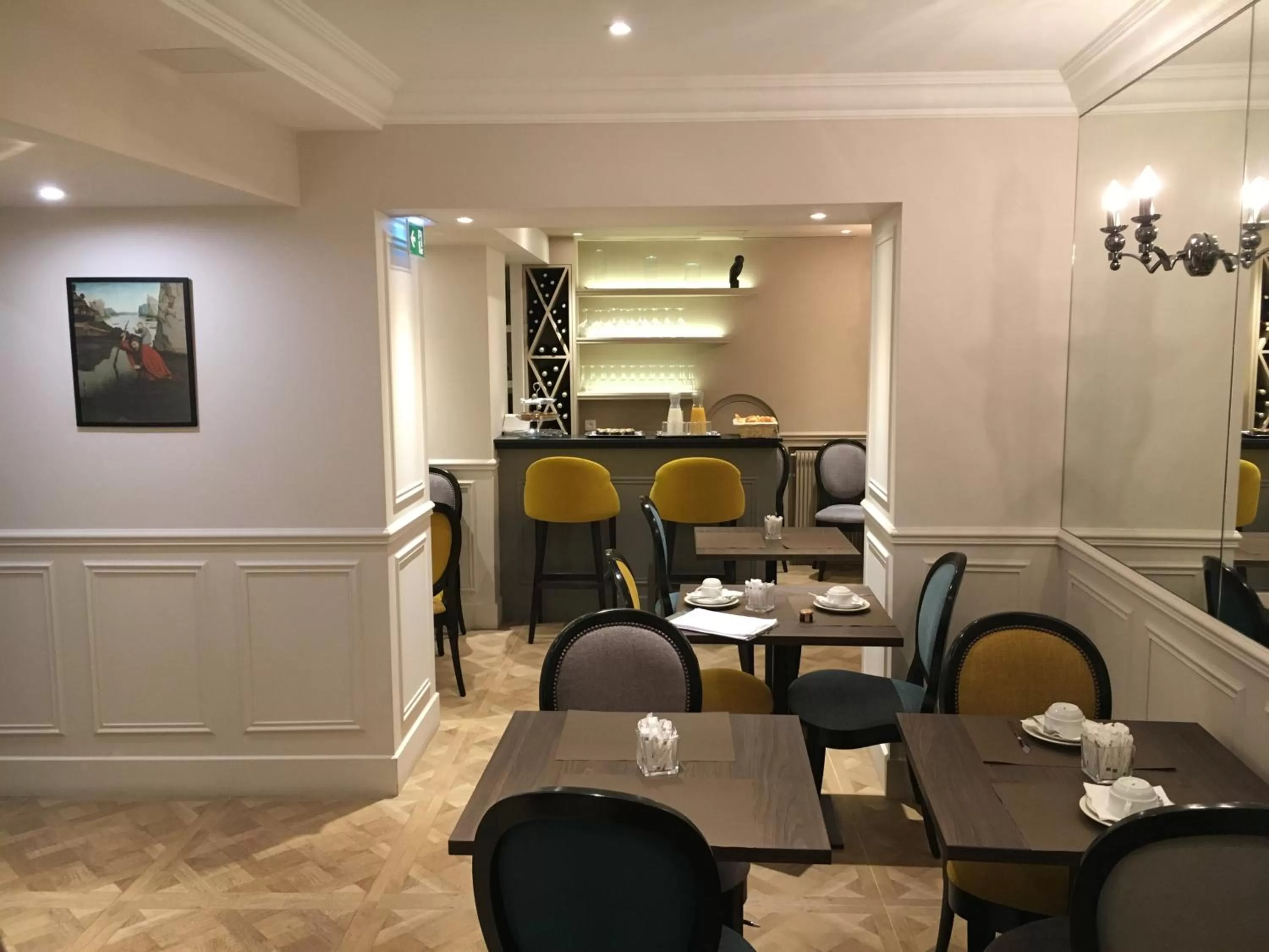 Dining area in Hotel Saint Christophe