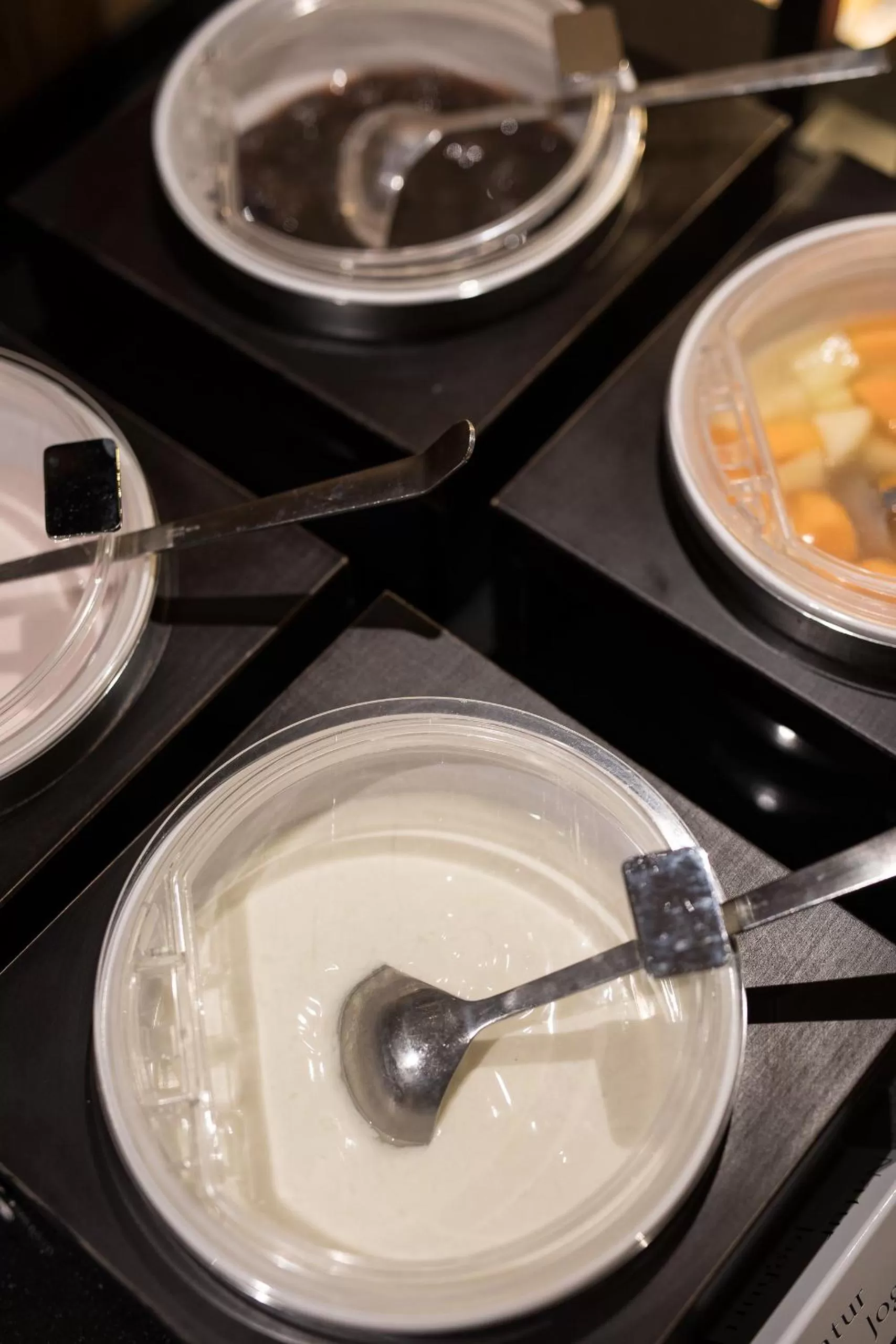 Buffet breakfast in Alpenhotel Tirolerhof