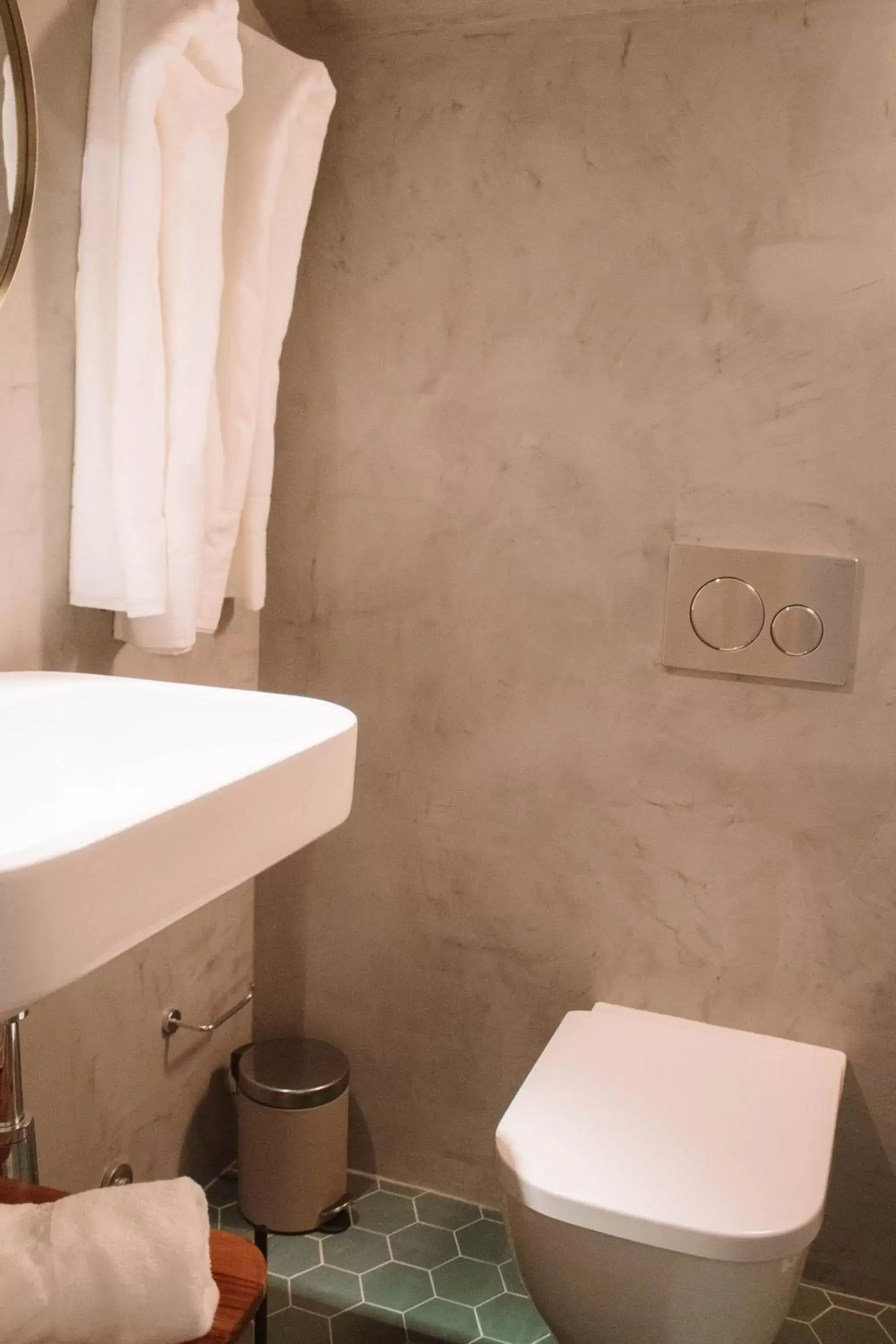 Bathroom in Villa Theatro Heritage Apartments