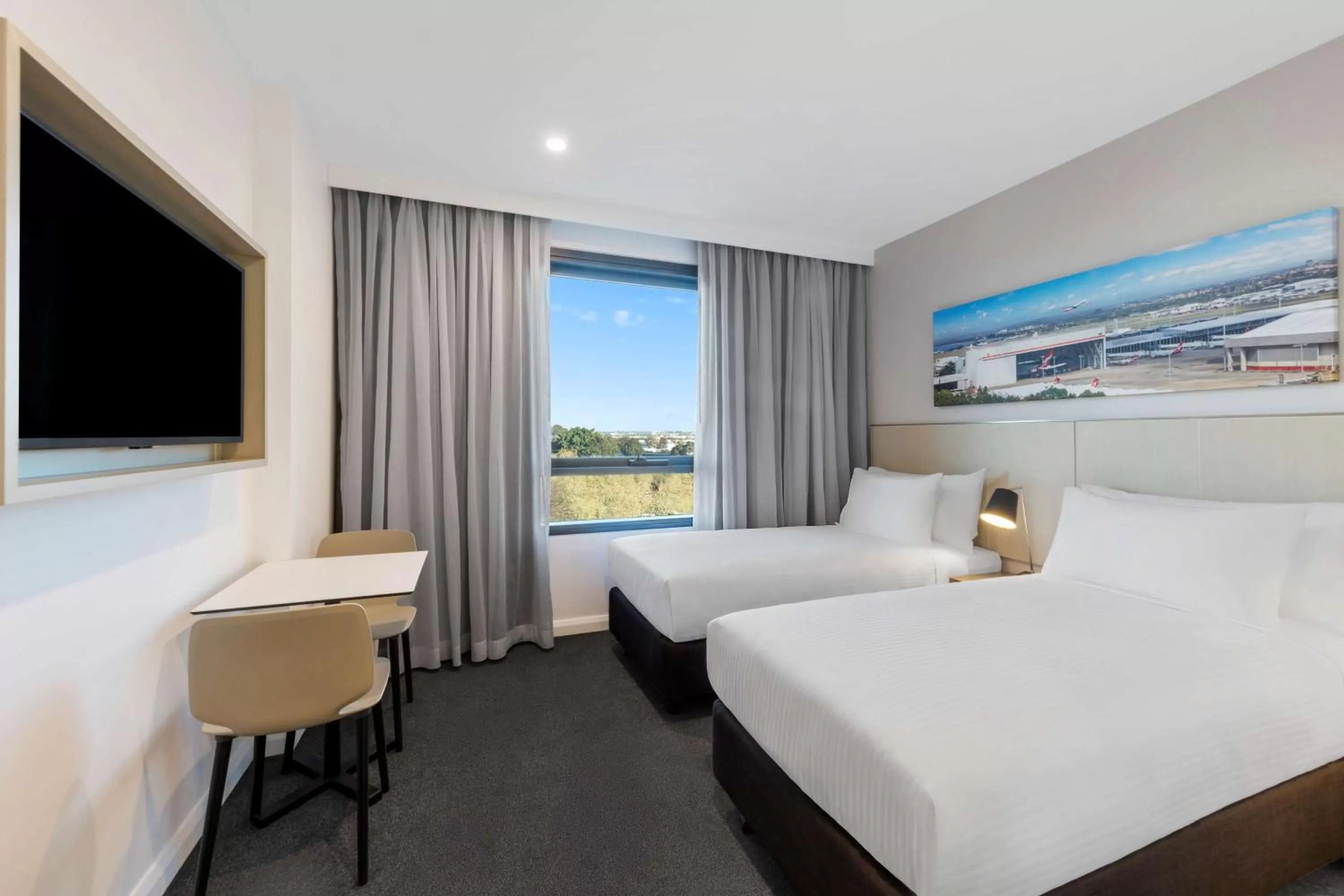 Standard Twin Room in Travelodge Hotel Sydney Airport