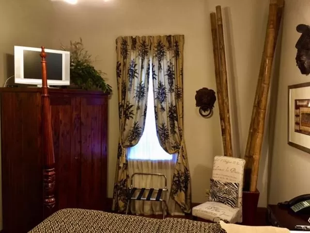 Decorative detail, Bed in 1896 O'Malley House