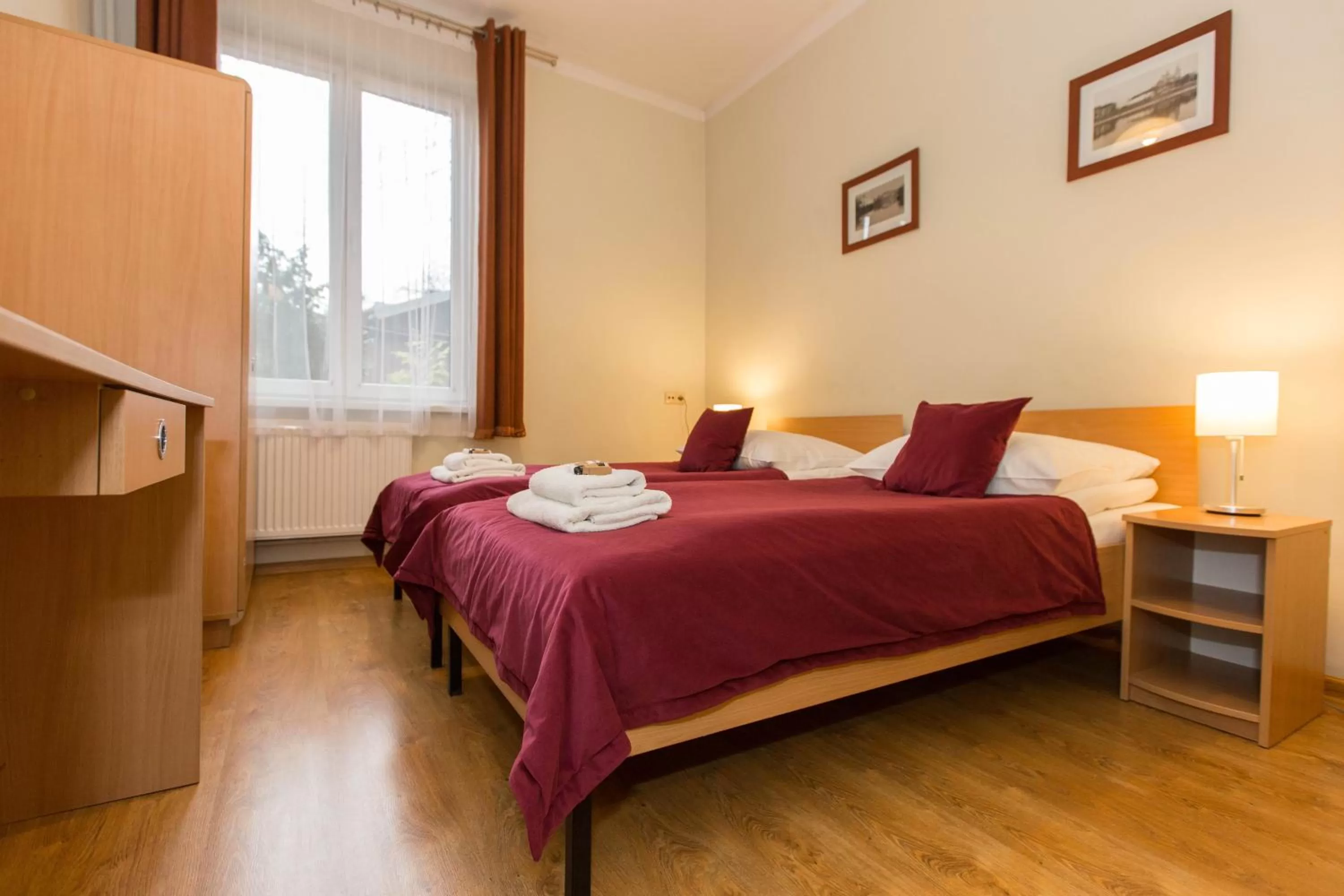 Photo of the whole room, Bed in Mały Kraków Aparthotel