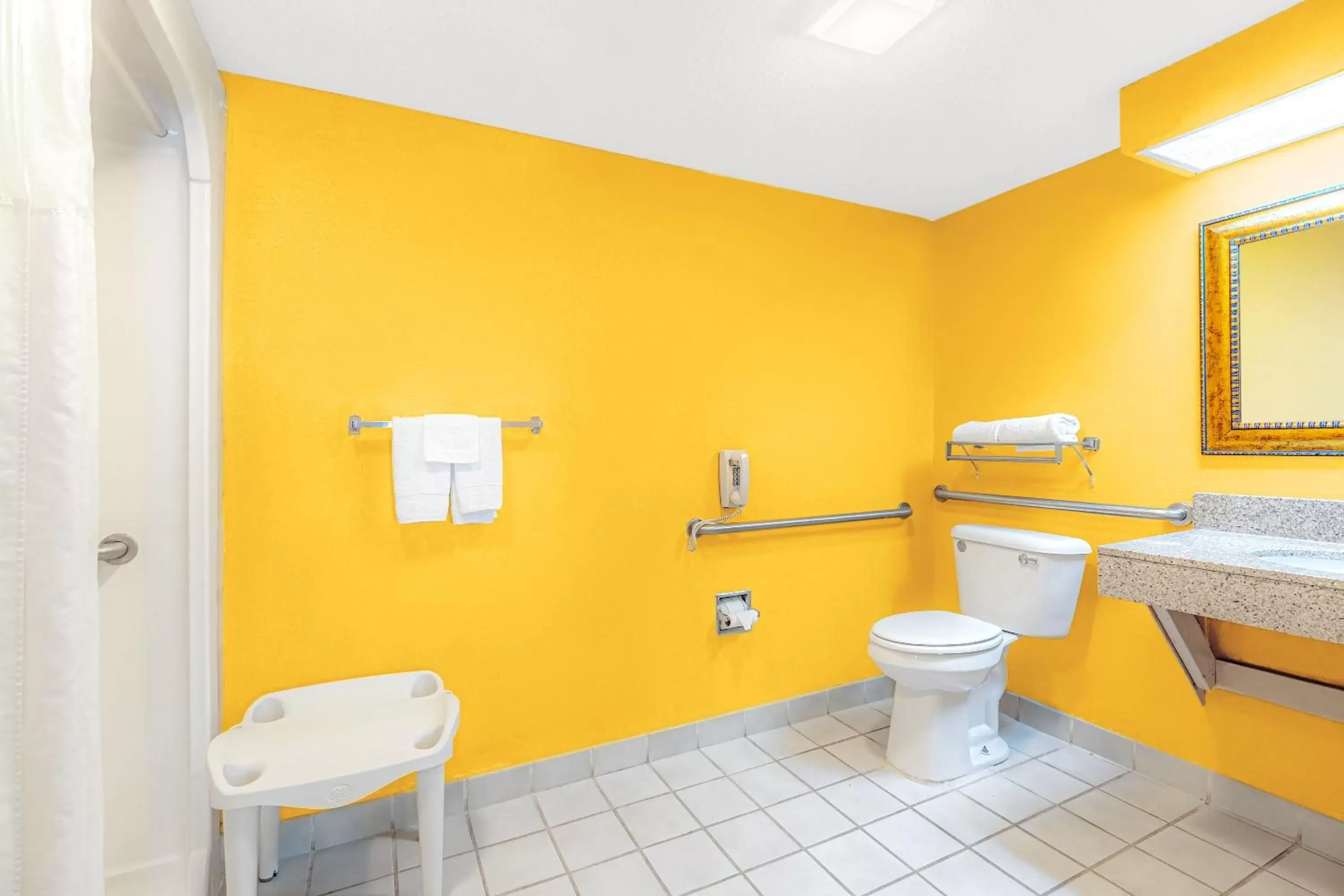 Bathroom in America's Best Value Inn-Milledgeville