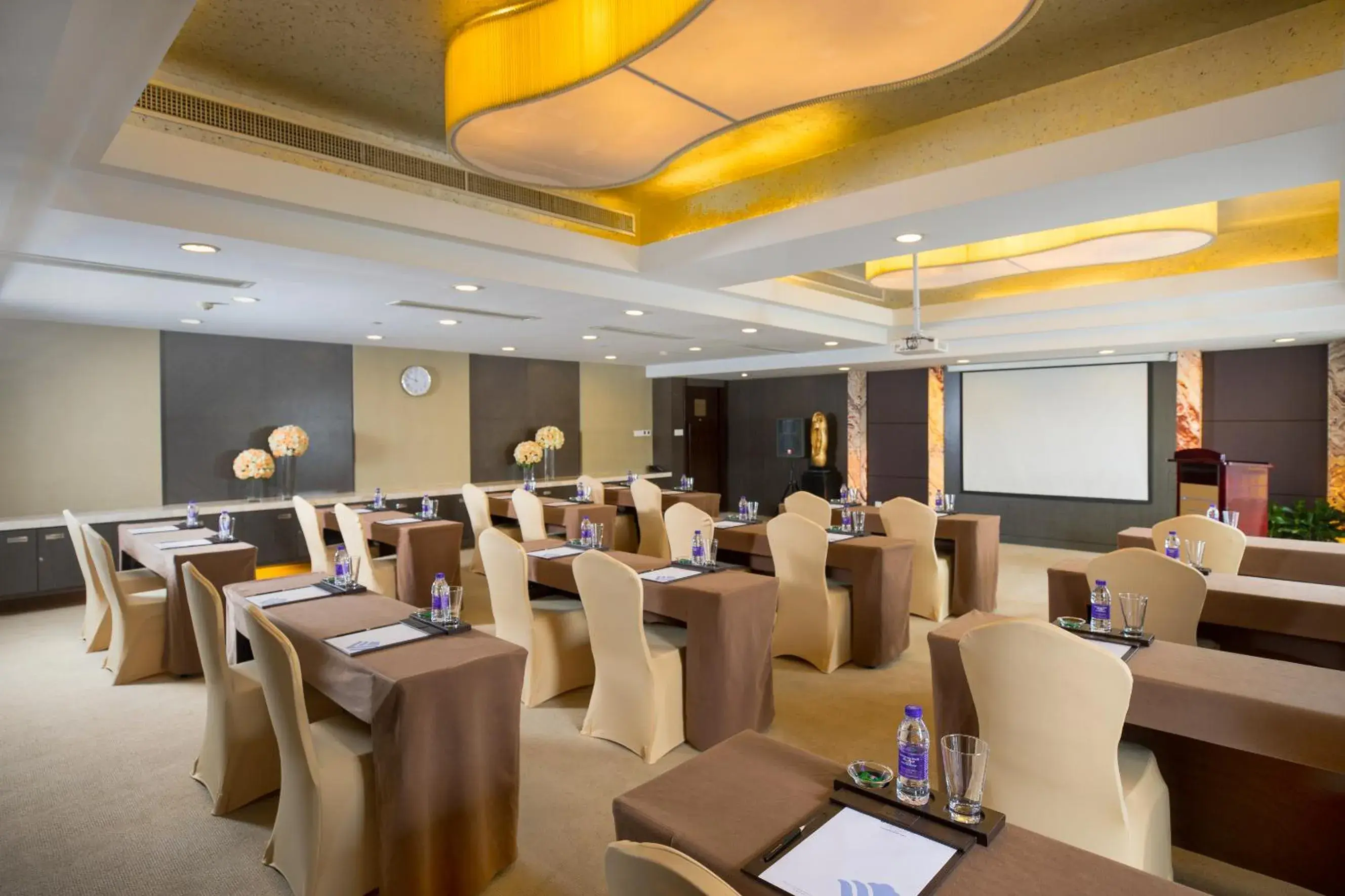 Banquet/Function facilities in Wyndham Grand Plaza Royale Hangzhou