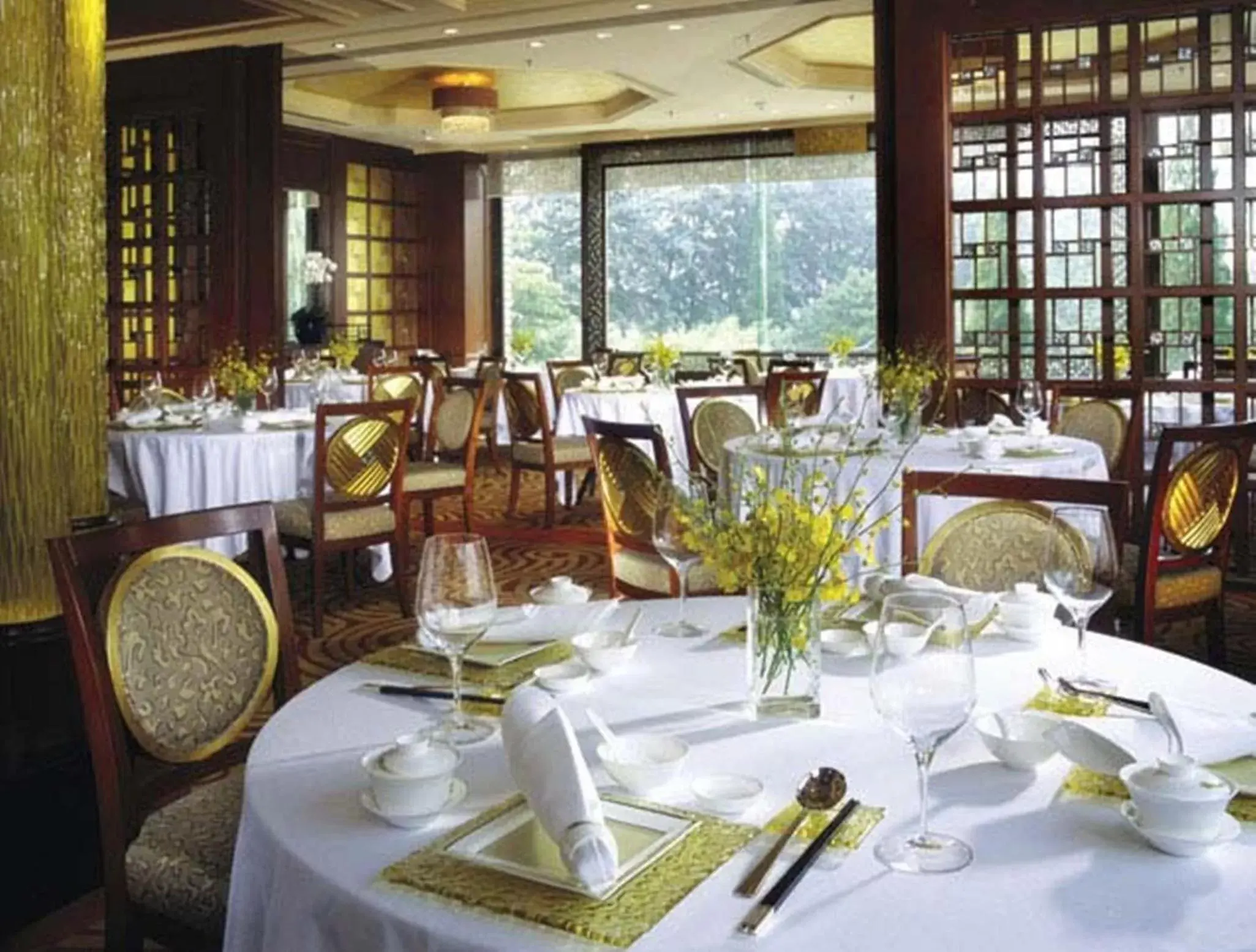 Dining area, Restaurant/Places to Eat in Shangri-La Beijing