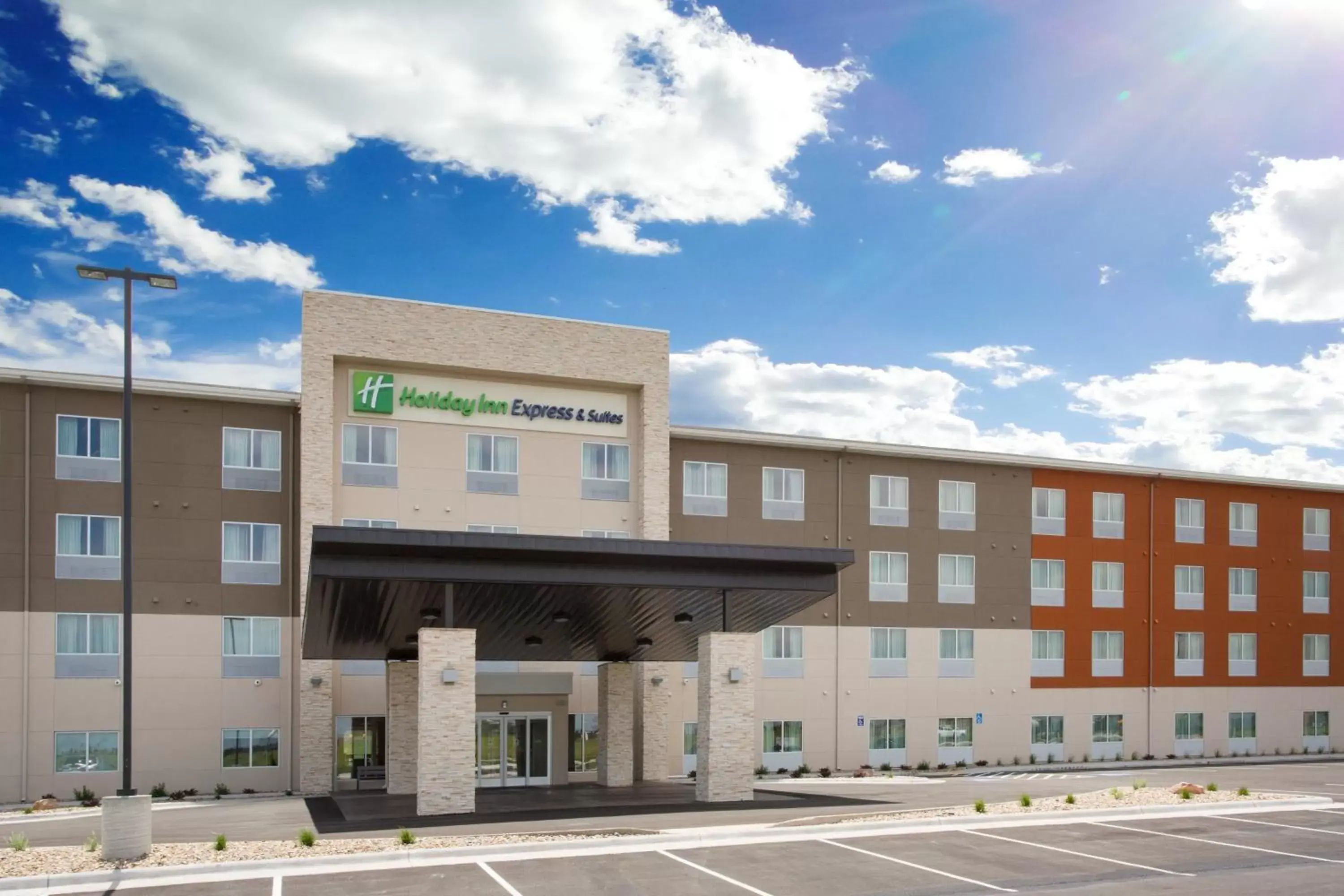 Property Building in Holiday Inn Express & Suites - Rapid City - Rushmore South, an IHG Hotel