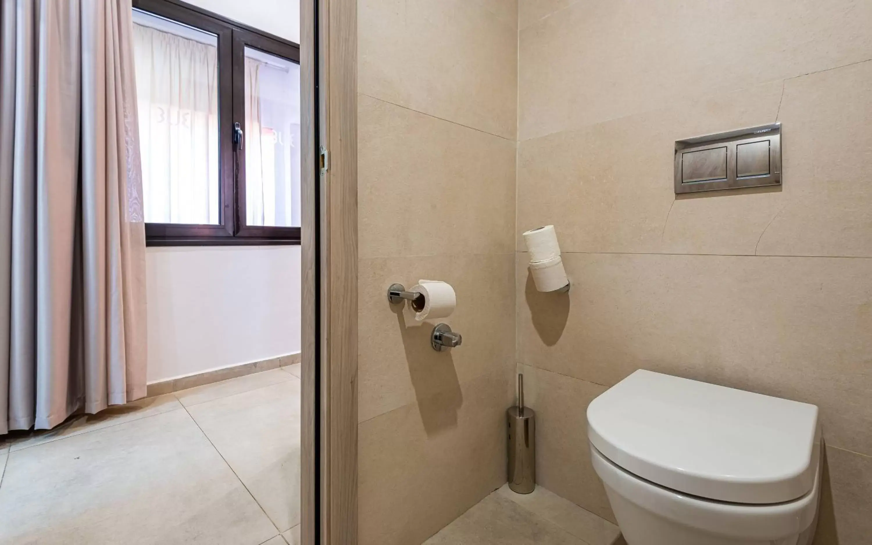 Bathroom in TUI BLUE Medina Gardens - Adults Only - All Inclusive