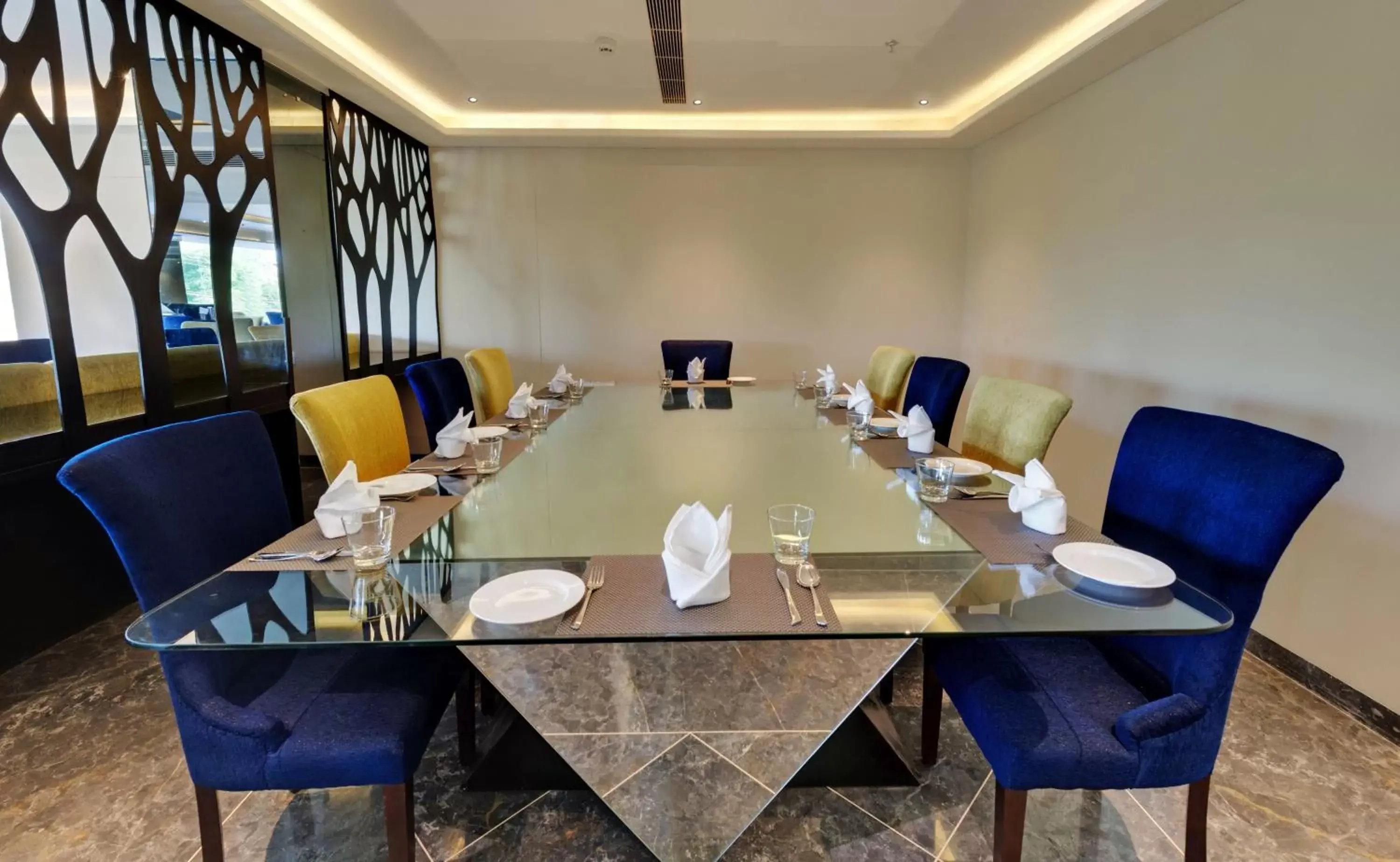 Restaurant/places to eat, Business Area/Conference Room in The Fern Residency Udaipur