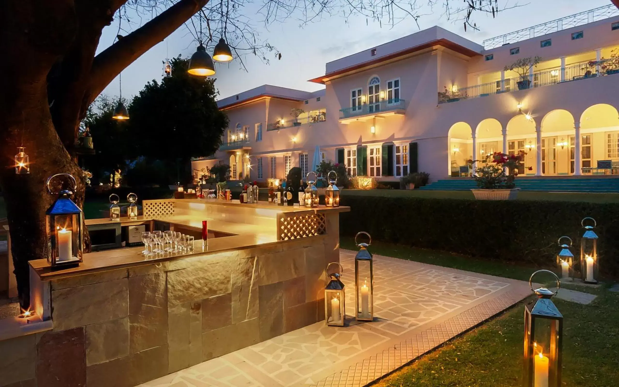 BBQ facilities in Ramgarh Lodge, Jaipur – IHCL SeleQtions