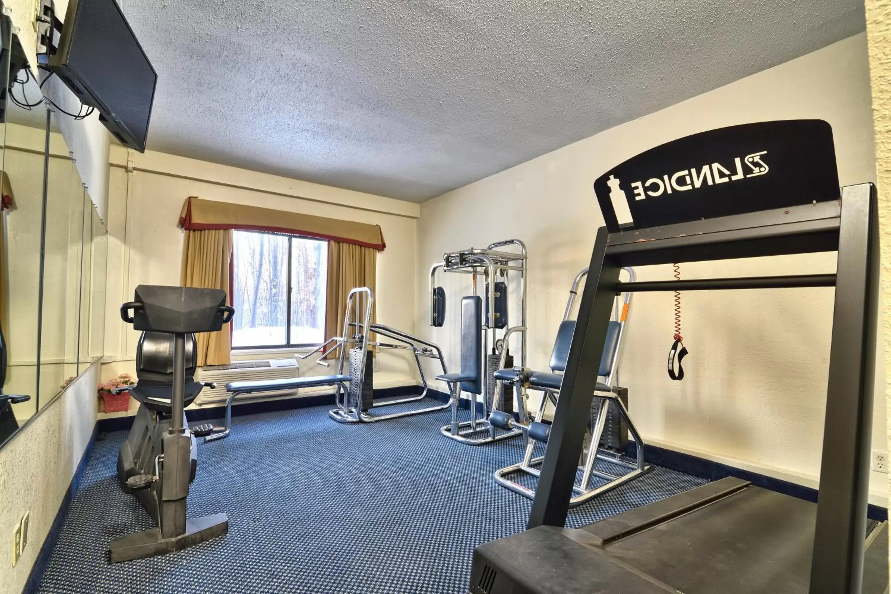 Fitness centre/facilities, Fitness Center/Facilities in Katahdin Inn & Suites