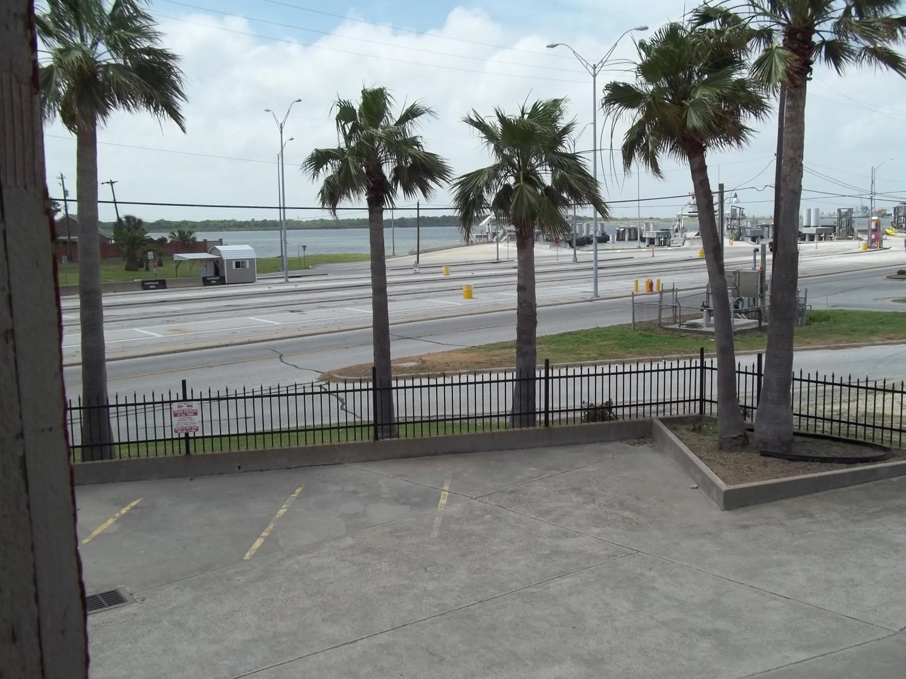 Area and facilities in Scottish Inns Galveston