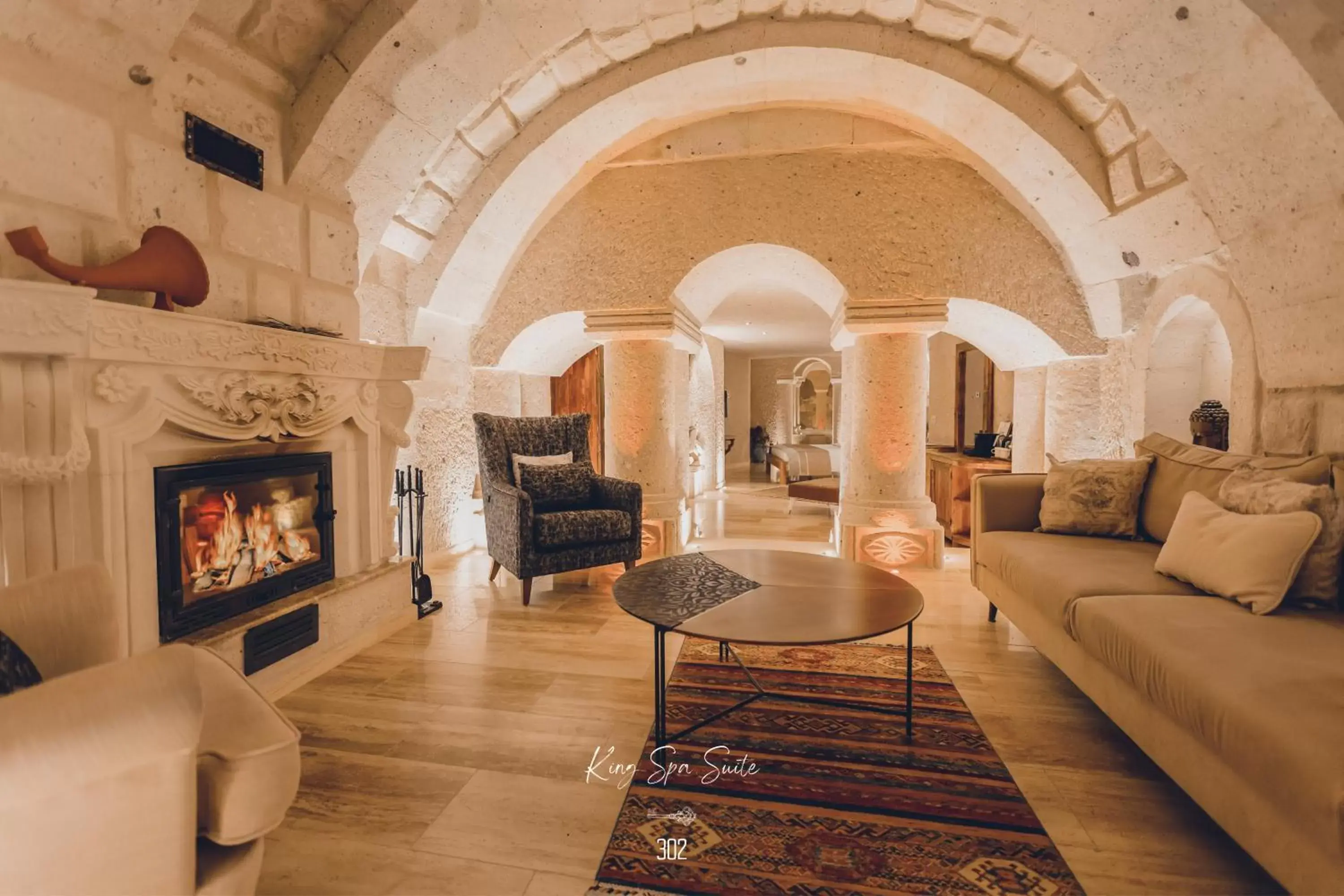 Living room, Seating Area in Nino Cave Suites