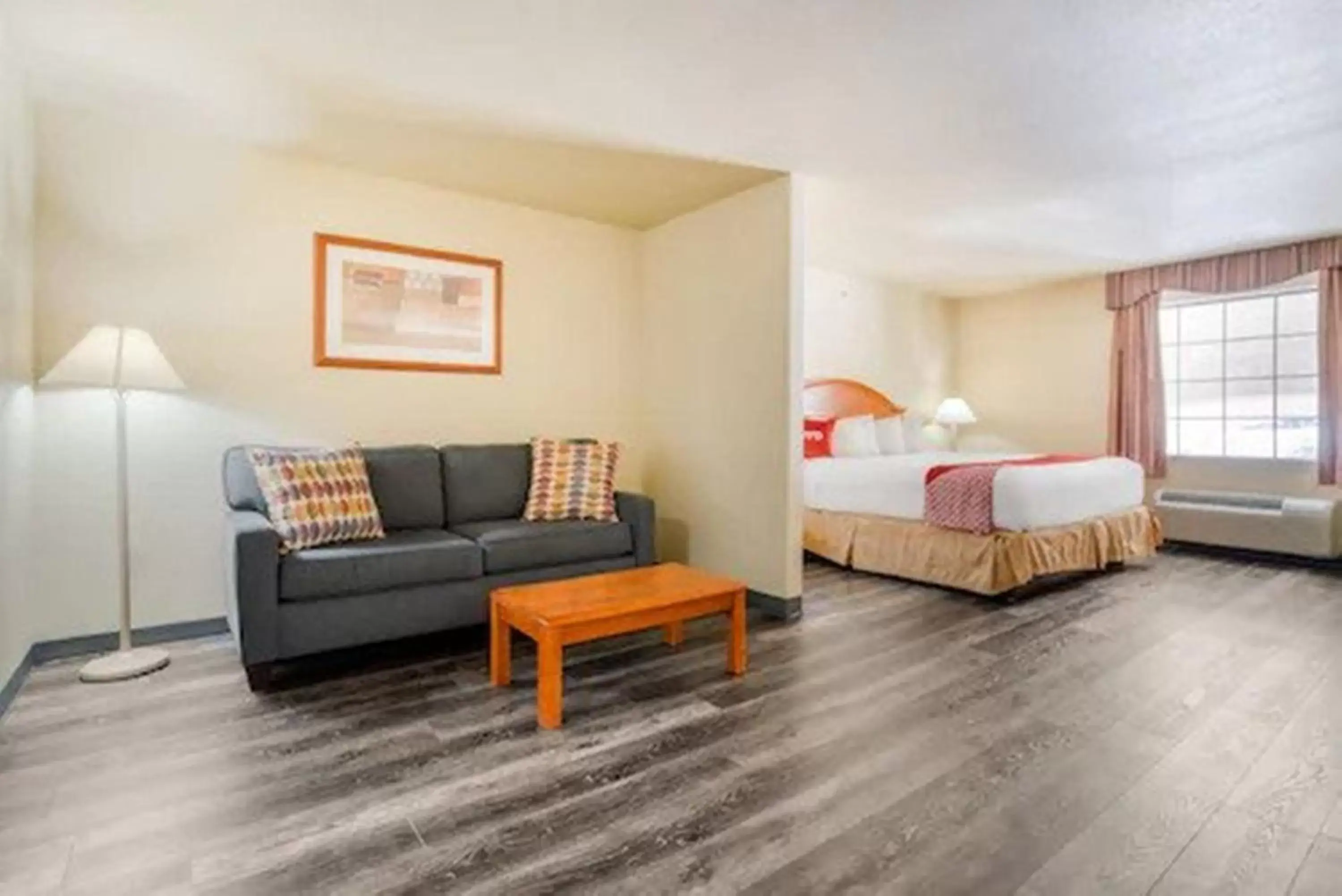 Bedroom, Seating Area in Nature Inn & Suites