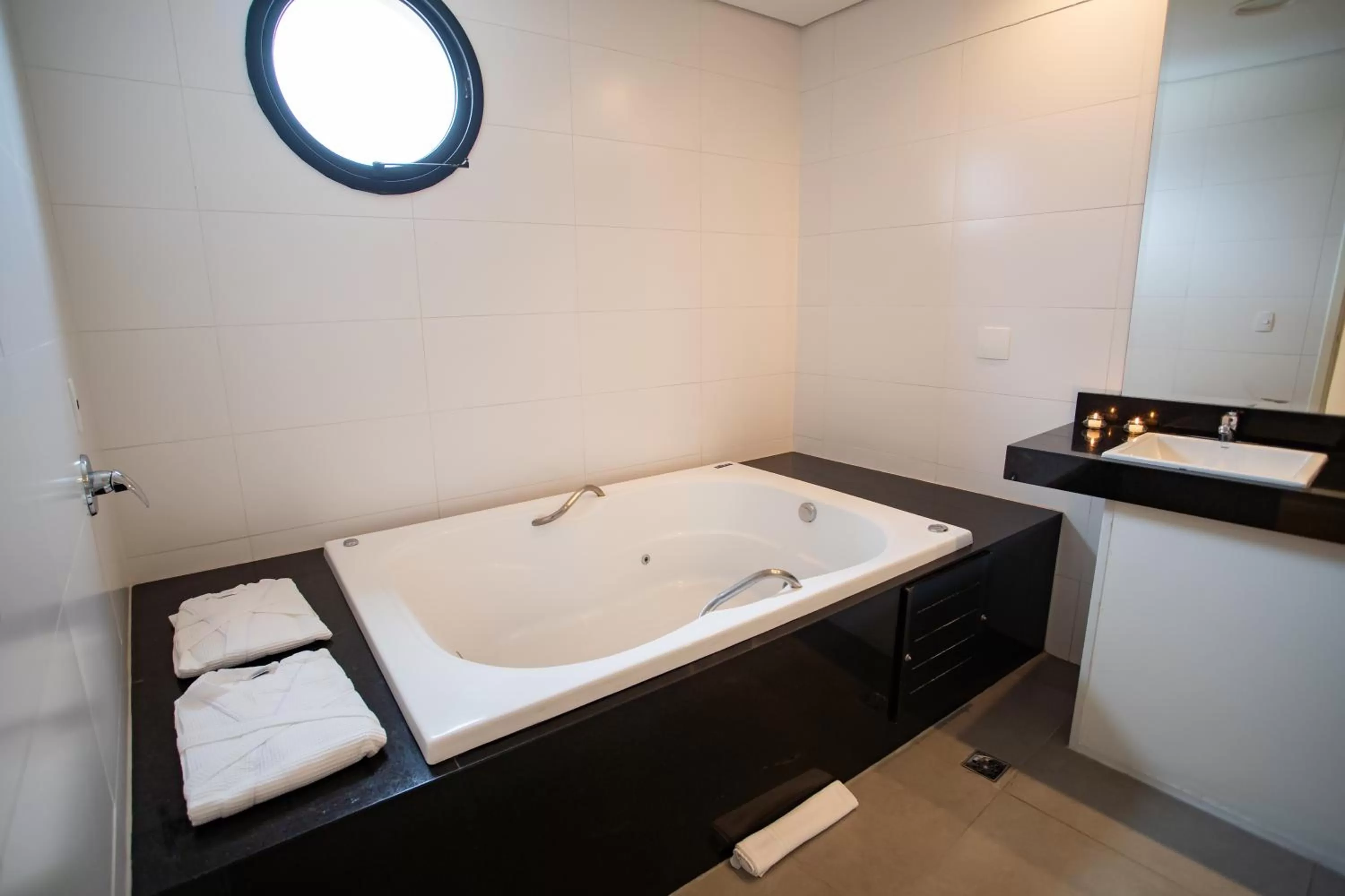 Bathroom in Zahara Hotel