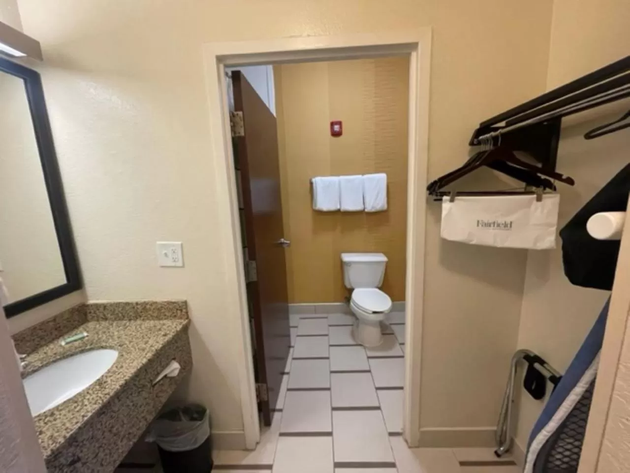 Bathroom in Fairfield Inn and Suites by Marriott Potomac Mills Woodbridge