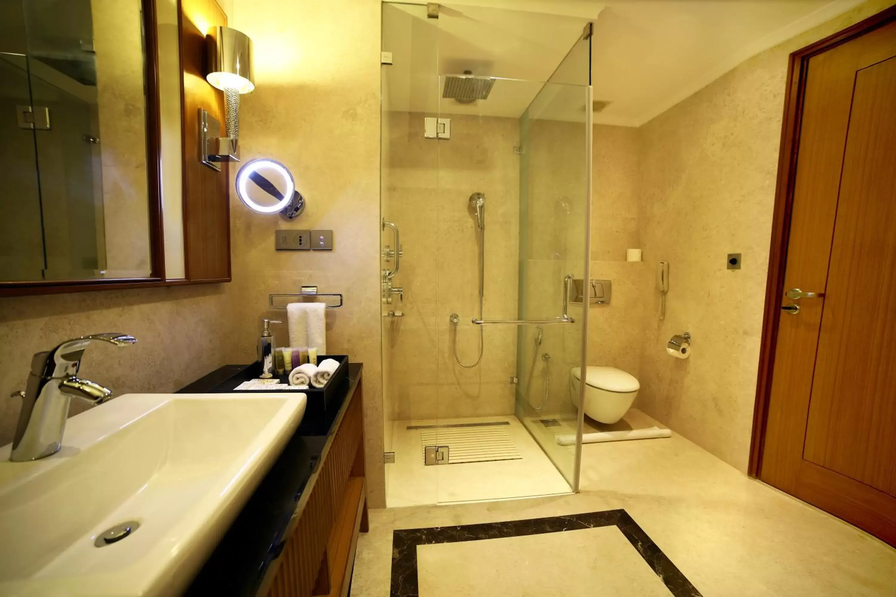 Bathroom in Ramada Plaza Chennai