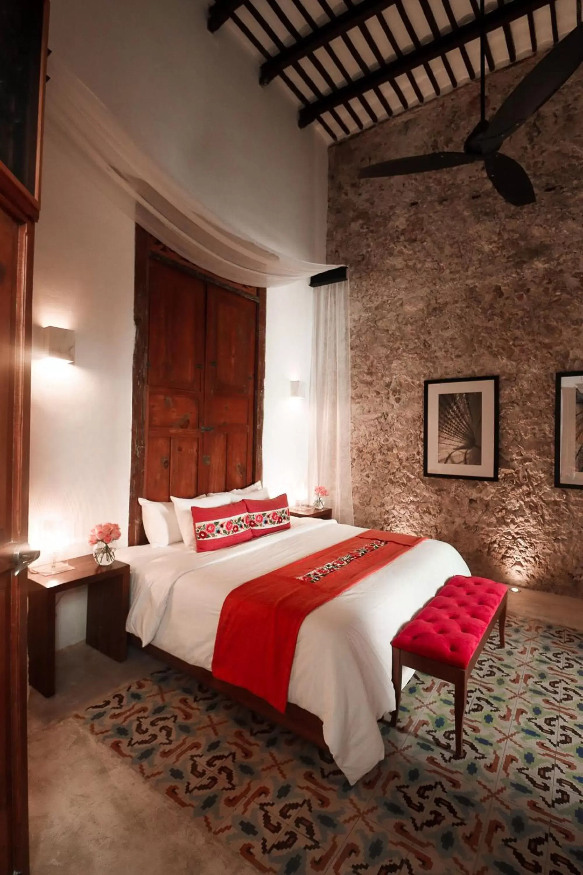 Photo of the whole room, Bed in Casa de Las Palomas Boutique Hotel by Paloma's Hotels - Adults Only