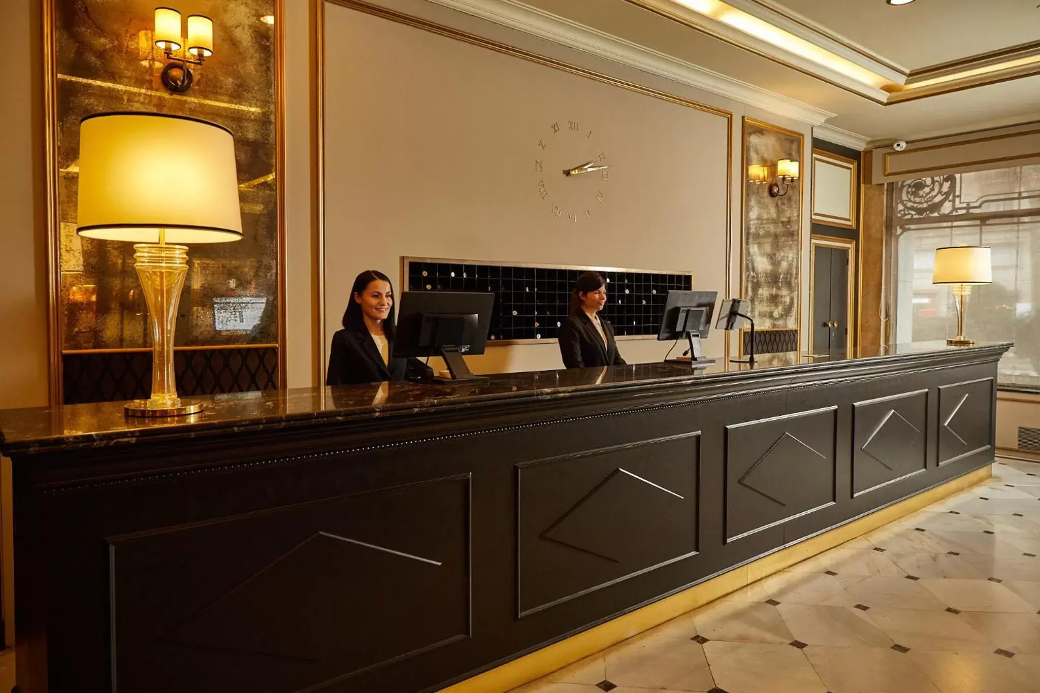 Staff, Lobby/Reception in El Avenida Palace
