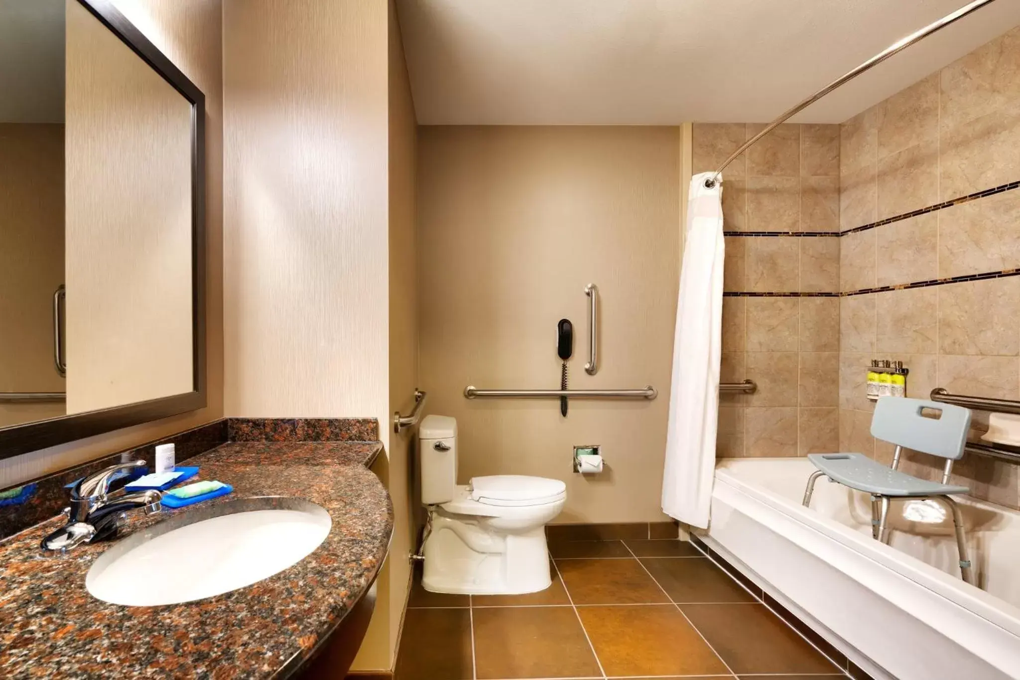 Bedroom, Bathroom in Holiday Inn Express Hotel & Suites Butte, an IHG Hotel