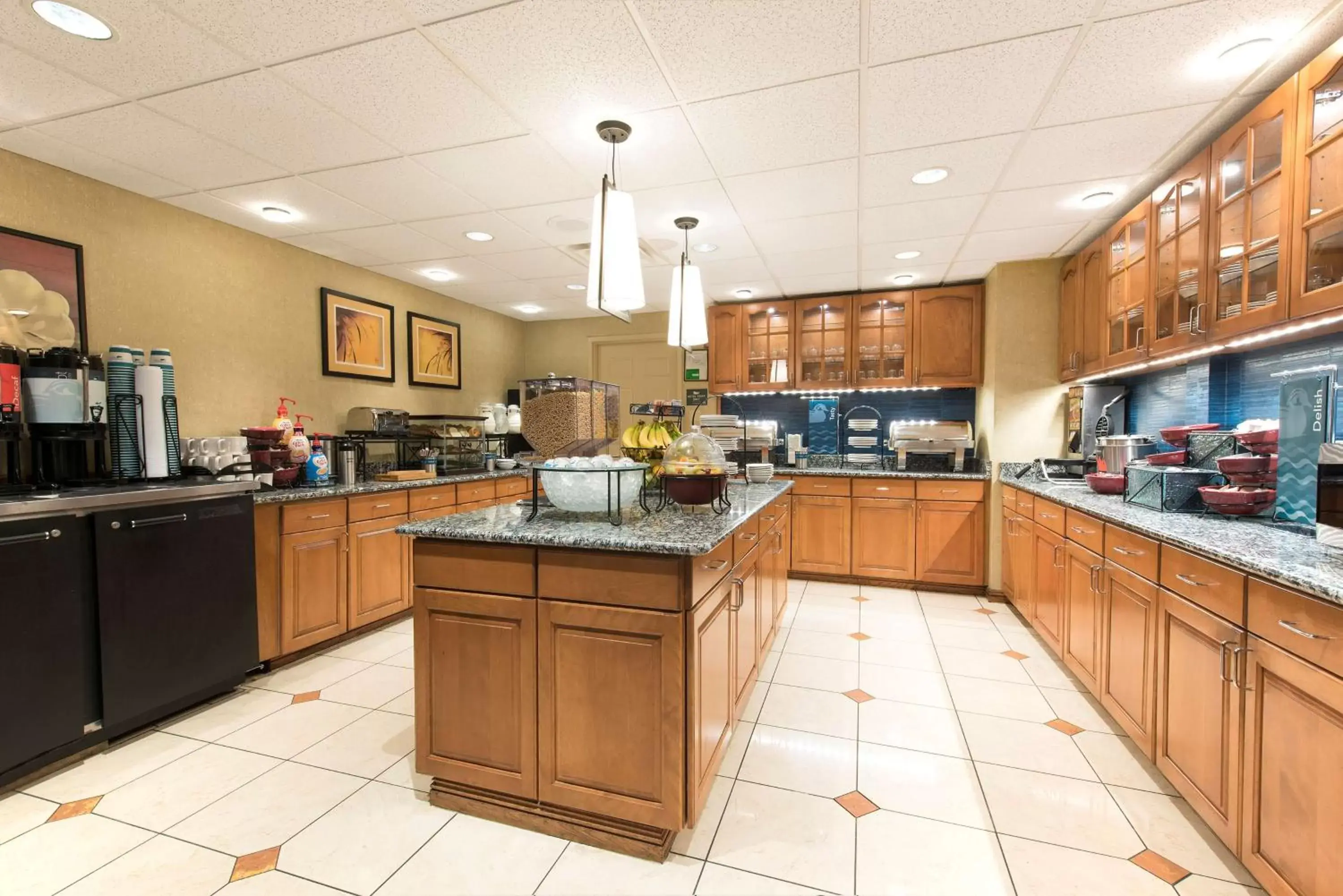 Breakfast, Restaurant/Places to Eat in Homewood Suites Columbus - Airport