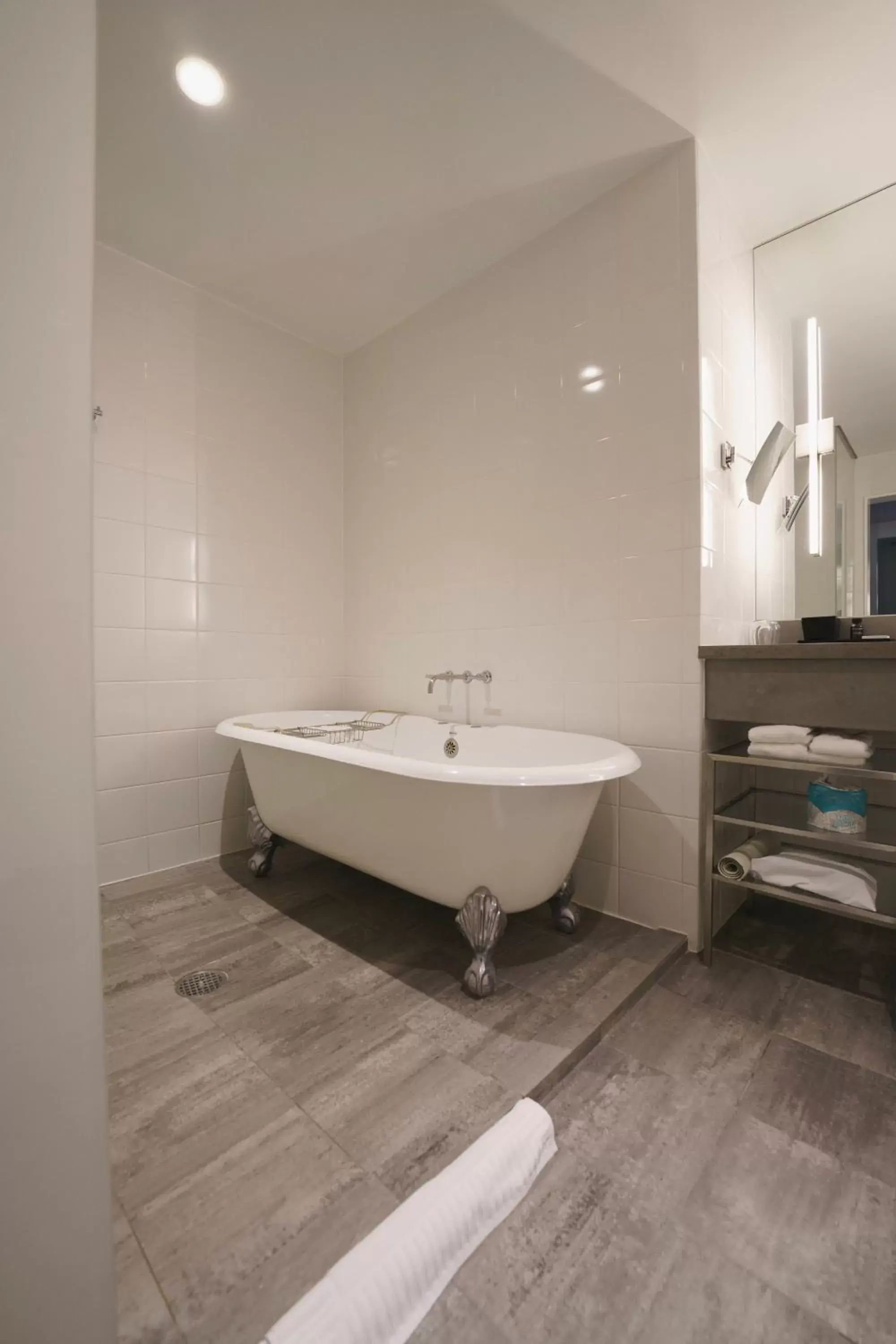 Bath, Bathroom in Lorien Hotel & Spa