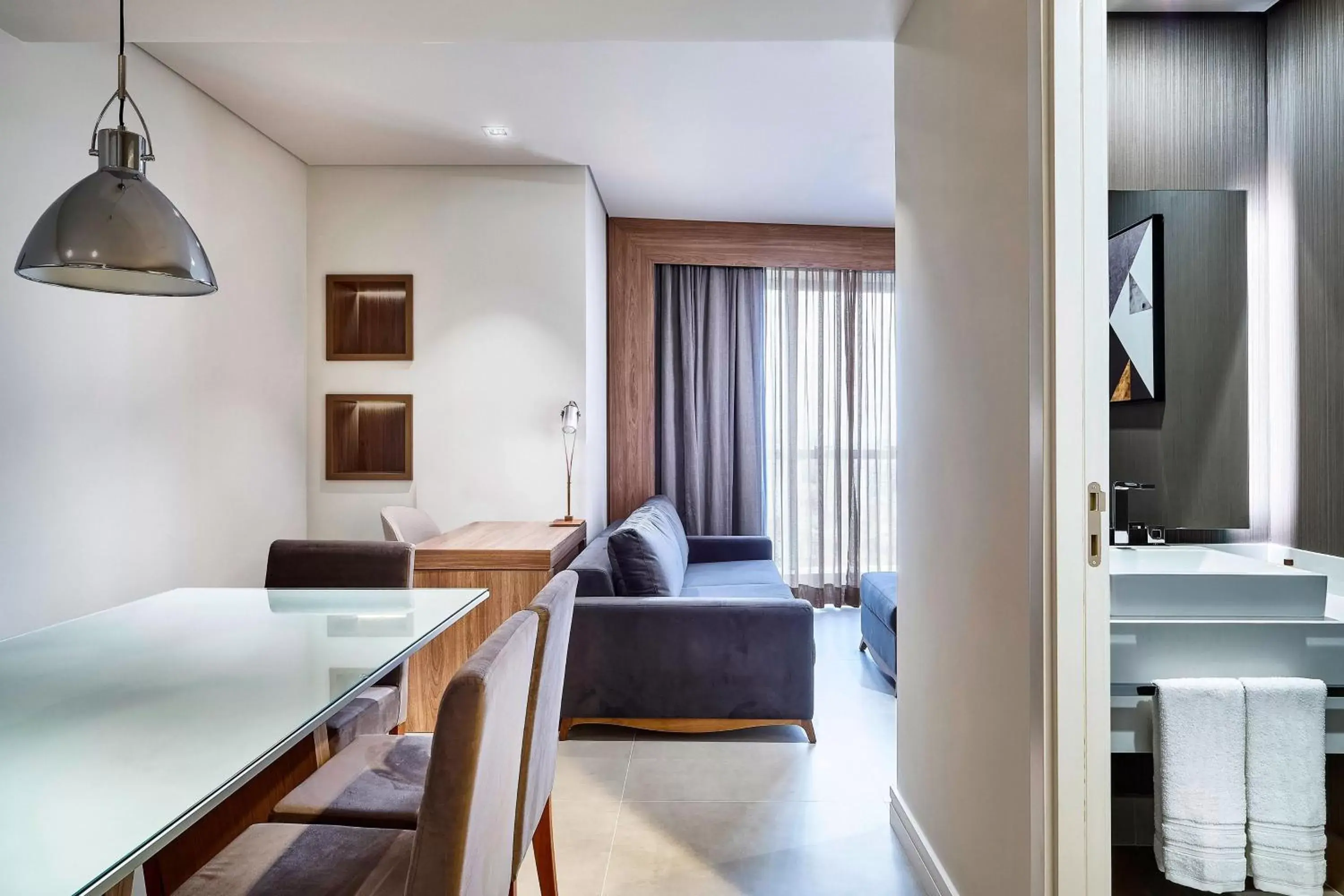 Bedroom, Seating Area in Sheraton Santos Hotel