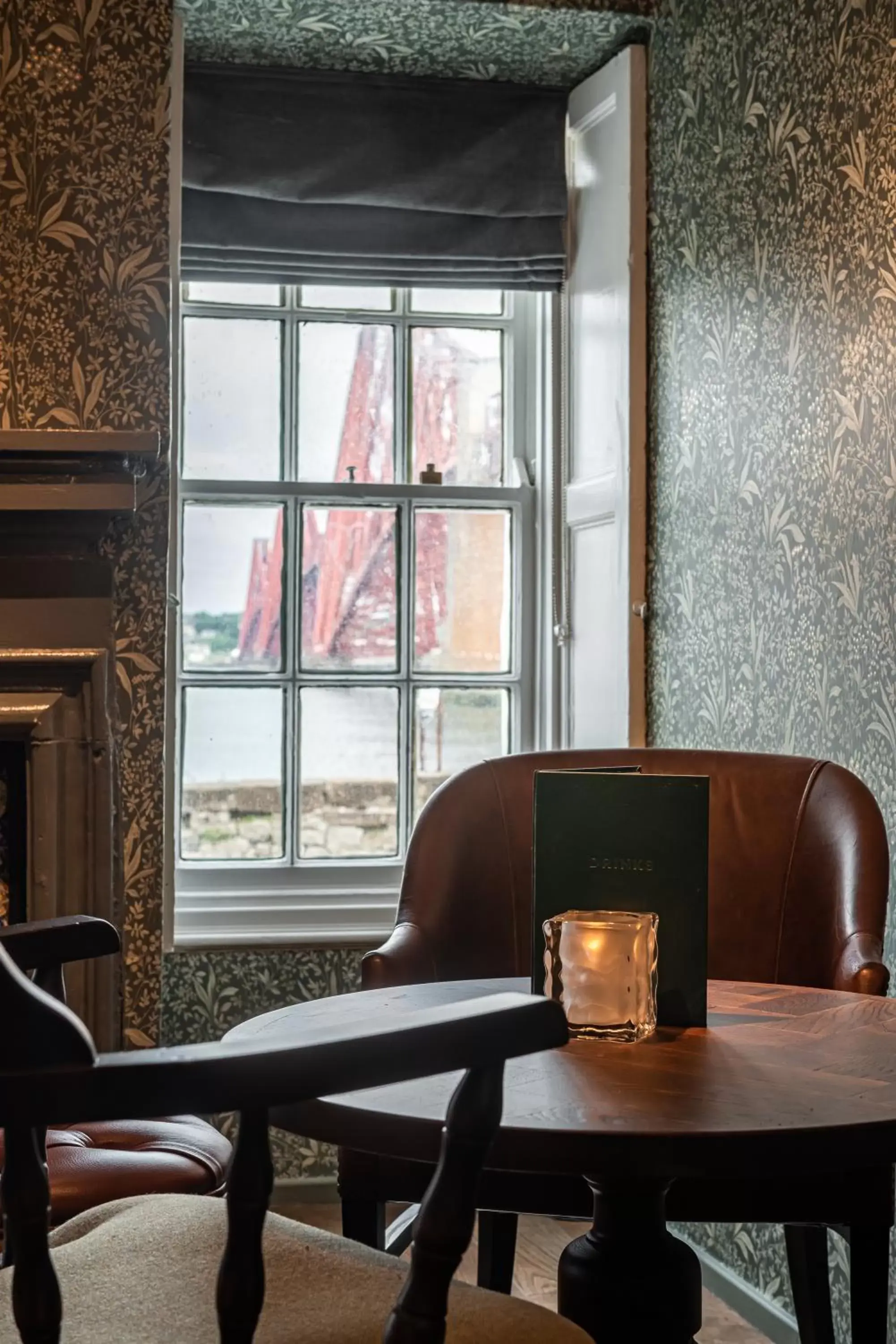 Restaurant/places to eat, Seating Area in The Hawes Inn by Innkeeper's Collection