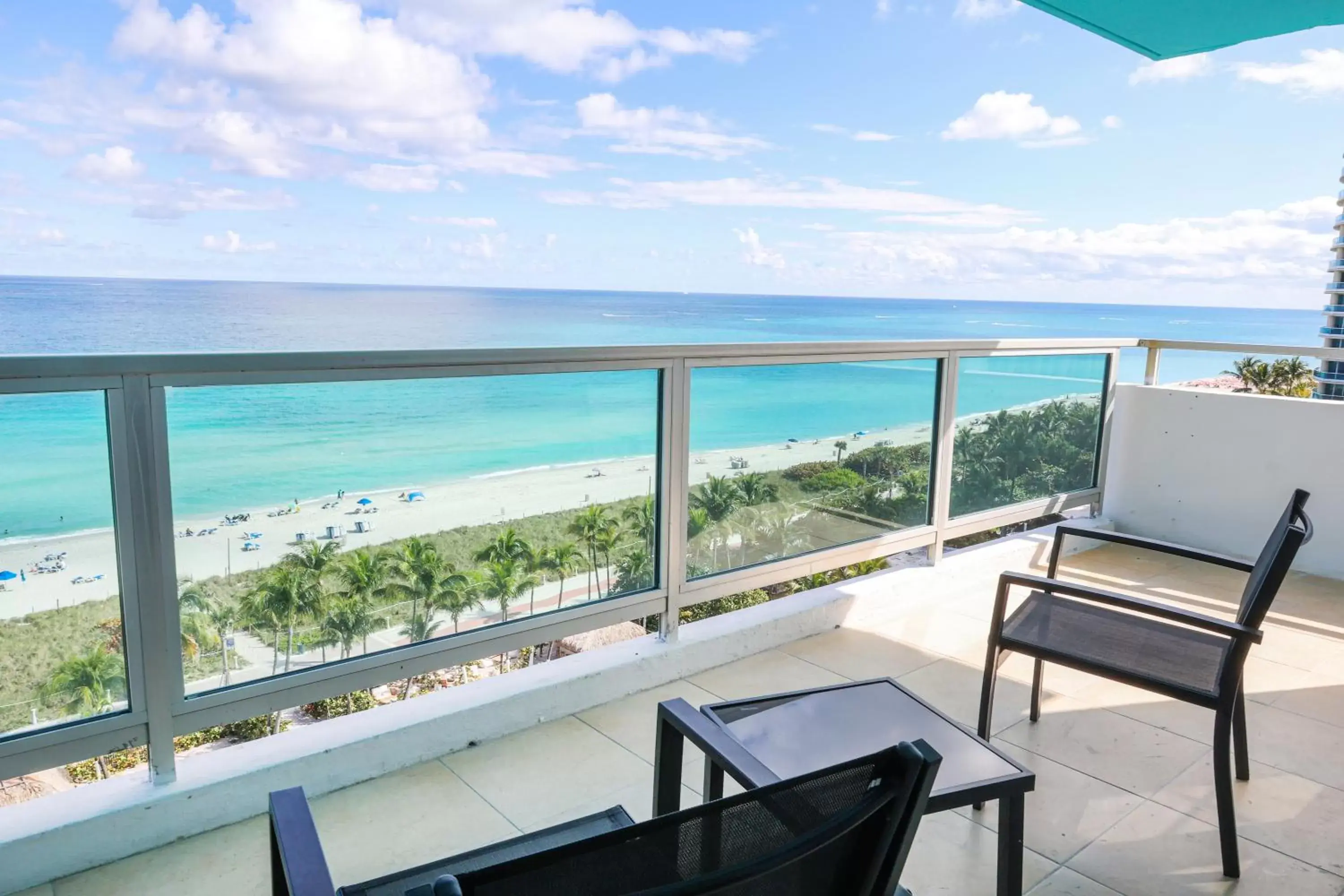 Balcony/Terrace in Seacoast Suites on Miami Beach