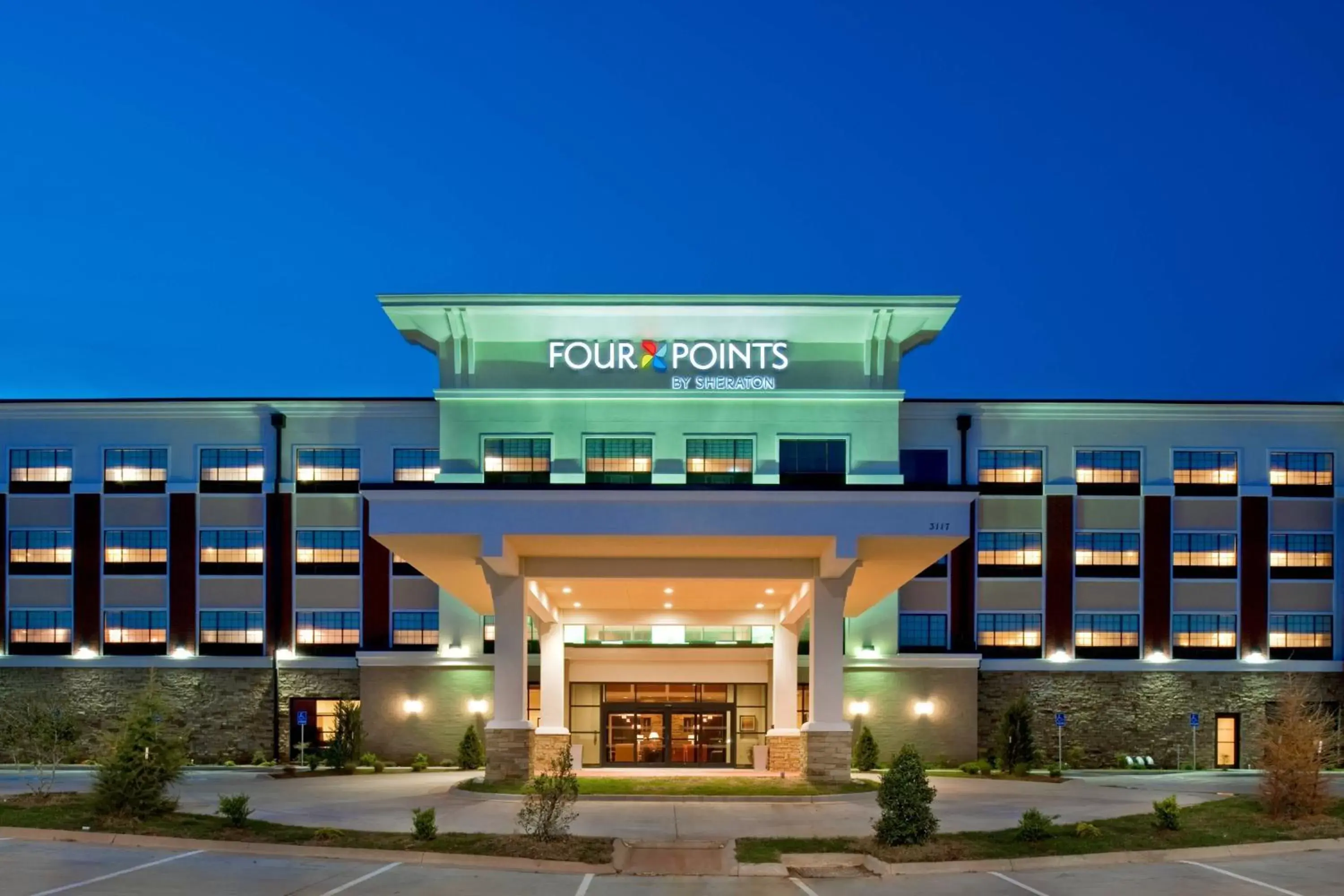 Property Building in Four Points by Sheraton Oklahoma City Quail Springs