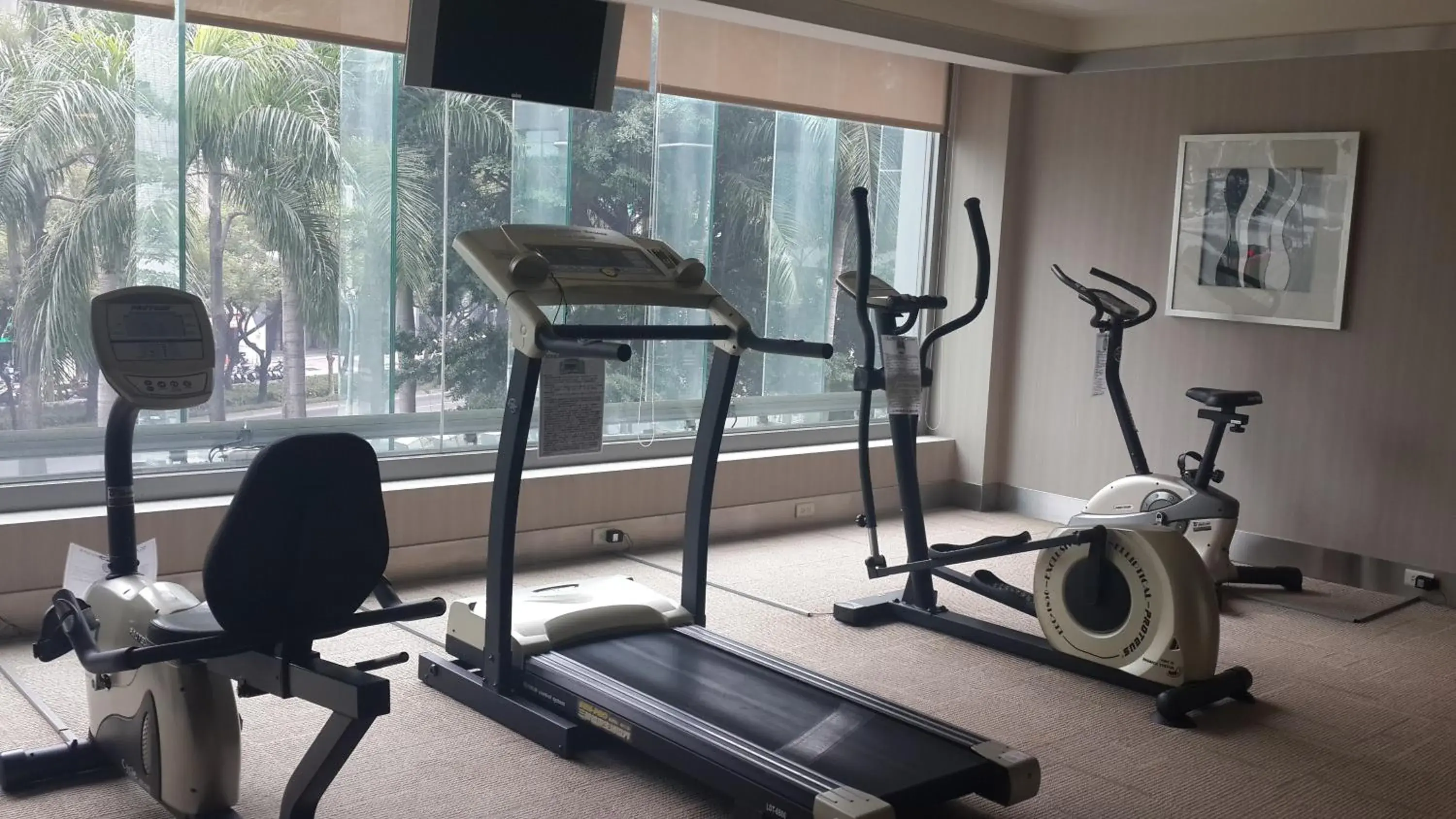 Fitness centre/facilities, Fitness Center/Facilities in Urban Hotel 33