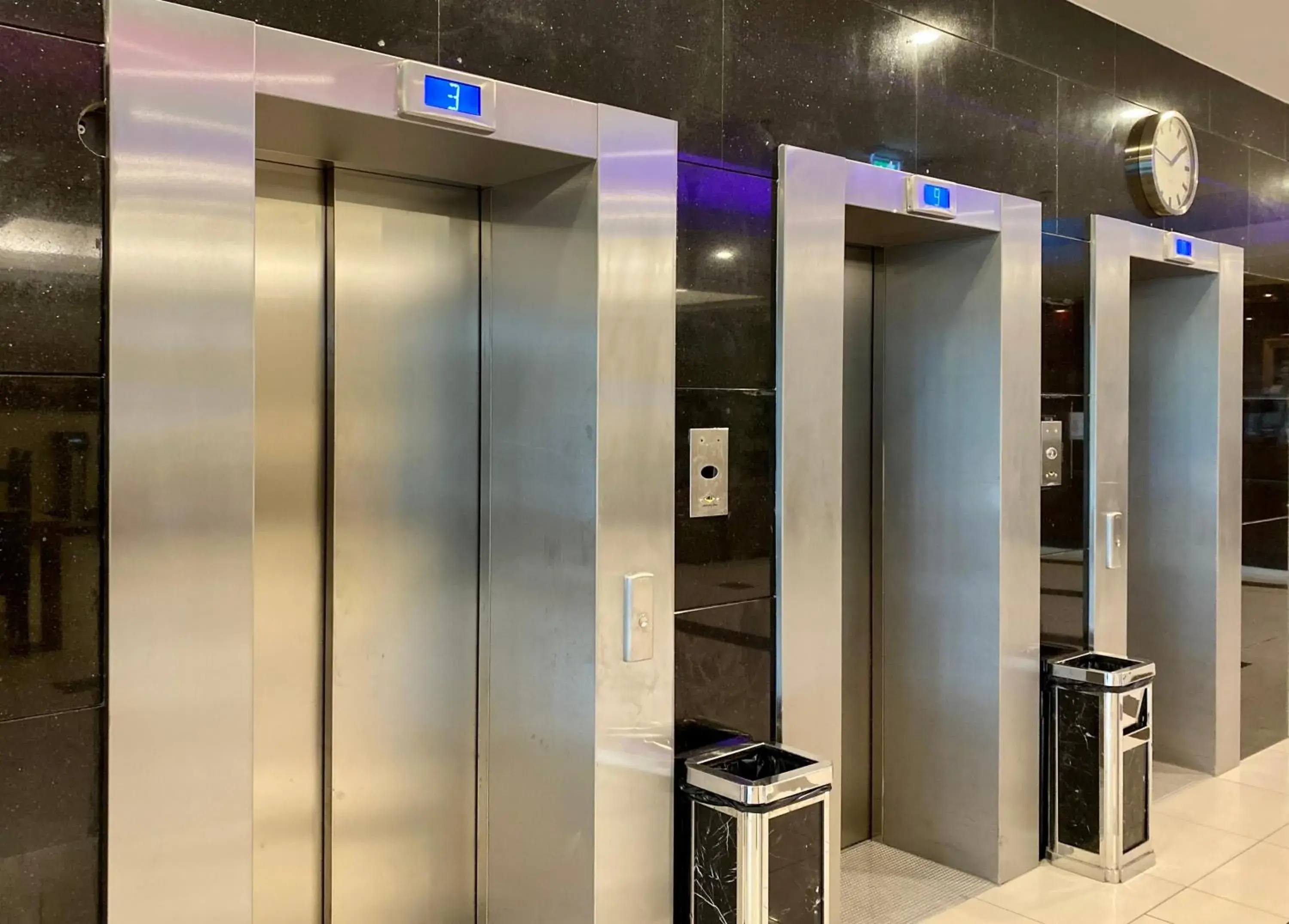 elevator, Bathroom in XO Hotels Blue Tower