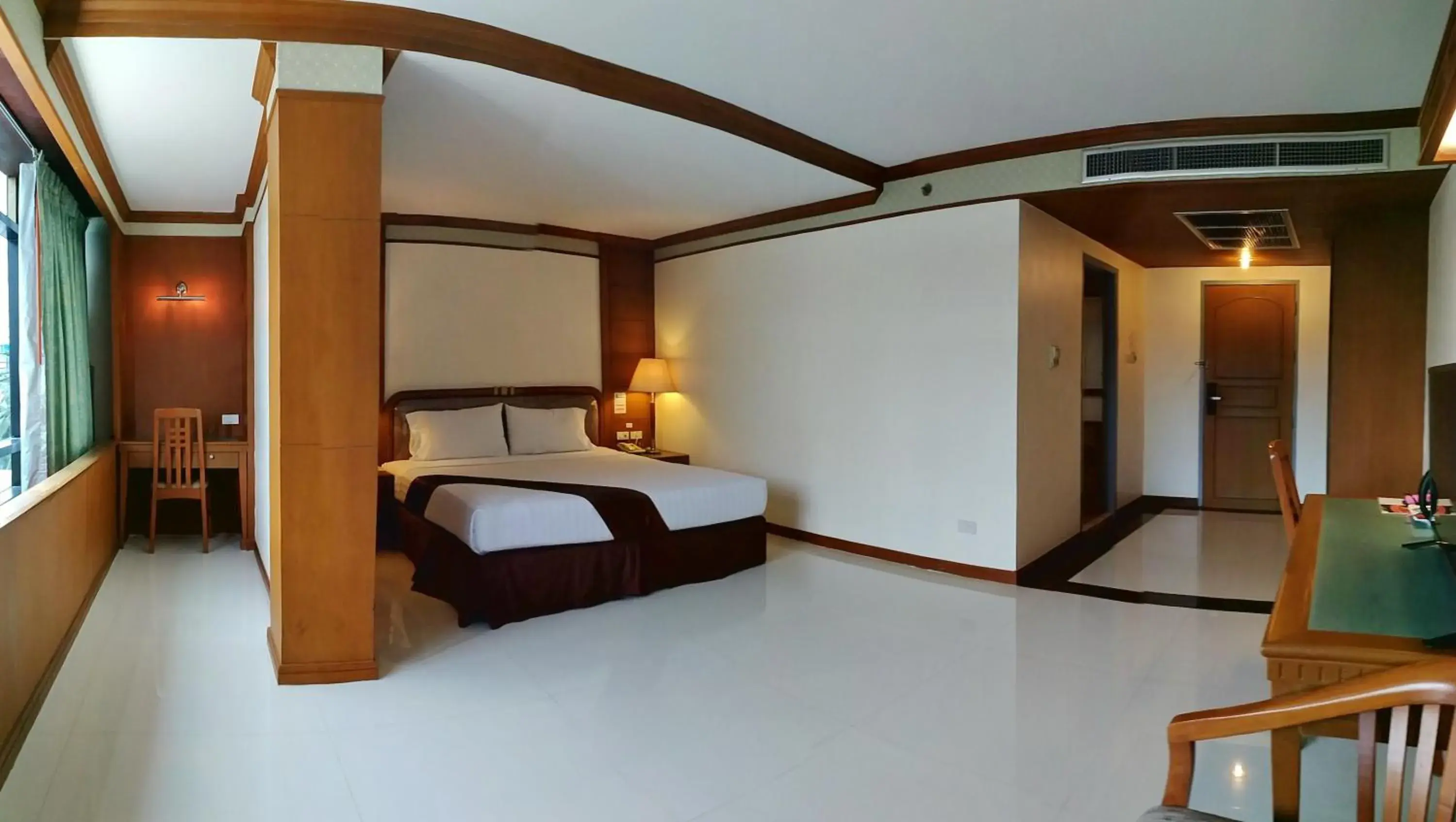 Photo of the whole room, Bed in Grand Park Hotel (SHA Extra Plus)