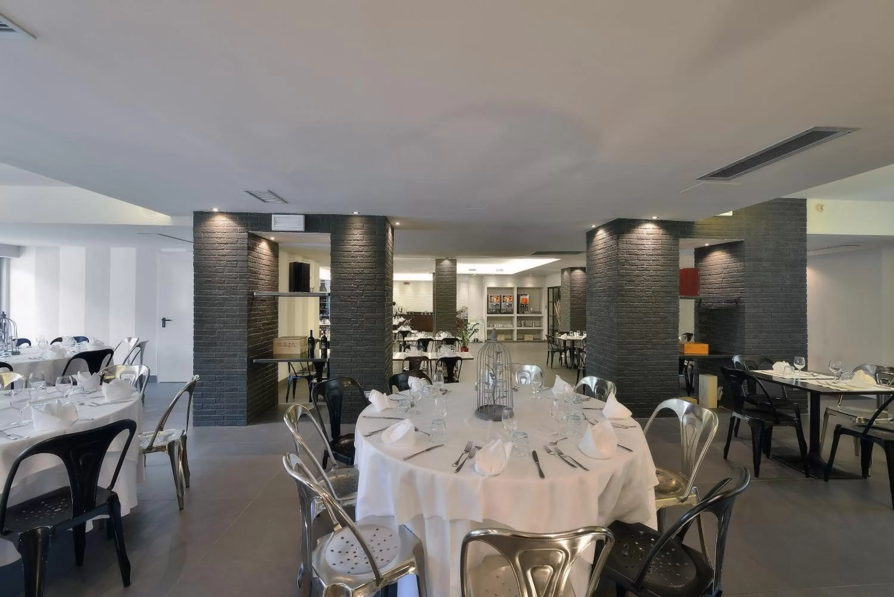 Restaurant/Places to Eat in Hotel La Meridiana