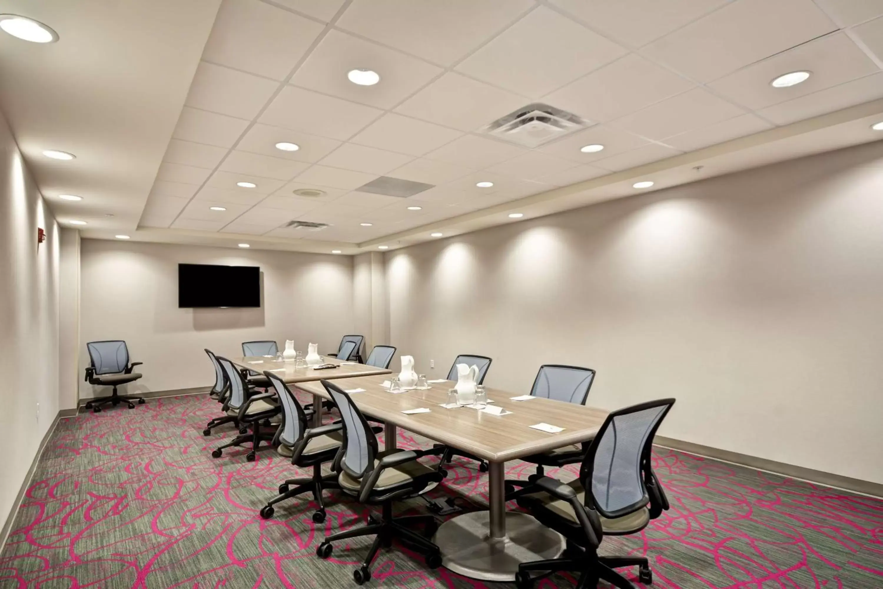 Meeting/conference room in Home2 Suites by Hilton Kansas City KU Medical Center