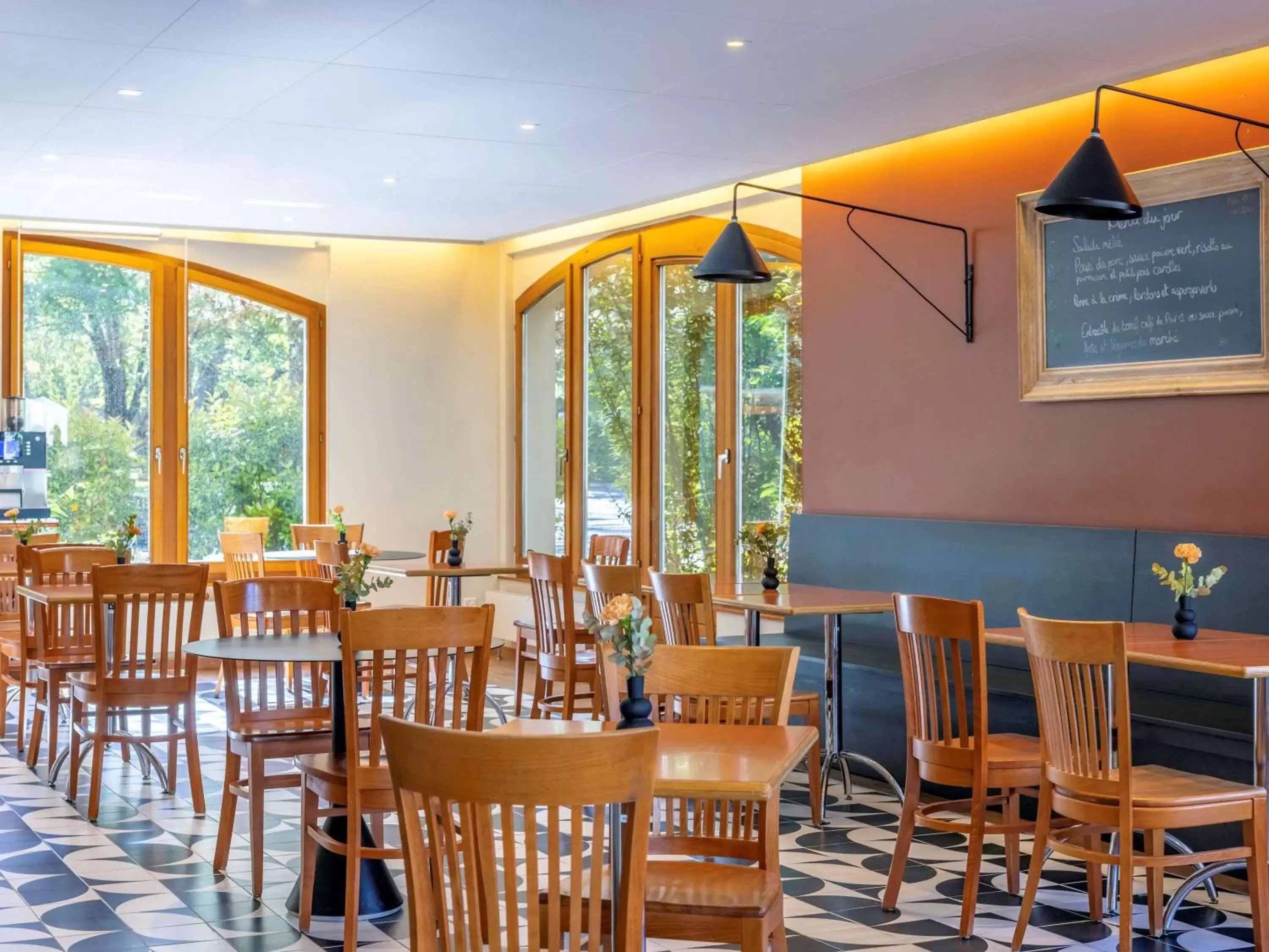 Restaurant/places to eat in Ibis Sion Restaurant/places to eat in Ibis Sion