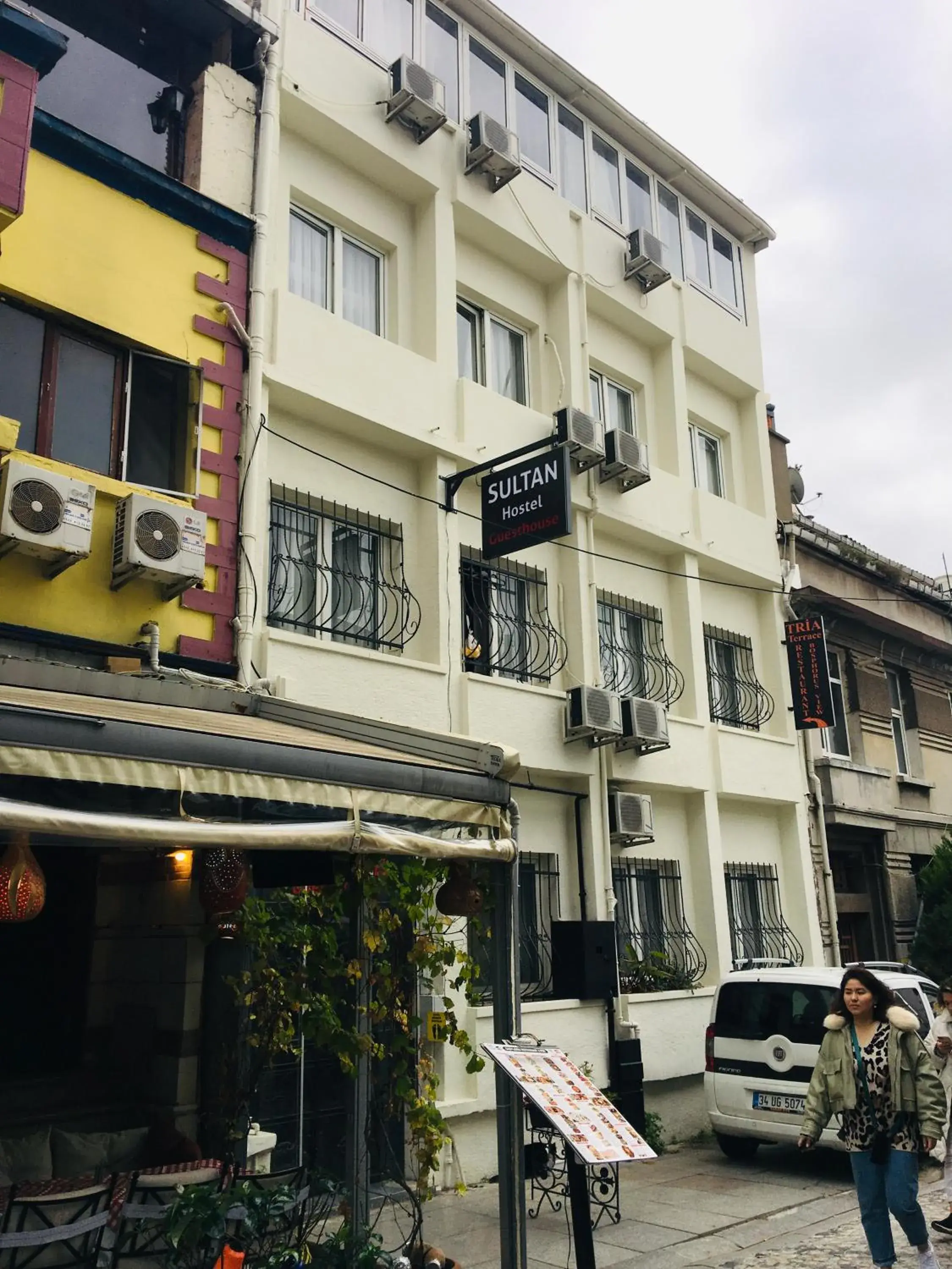 Property Building in Sultan Hostel&Guest House