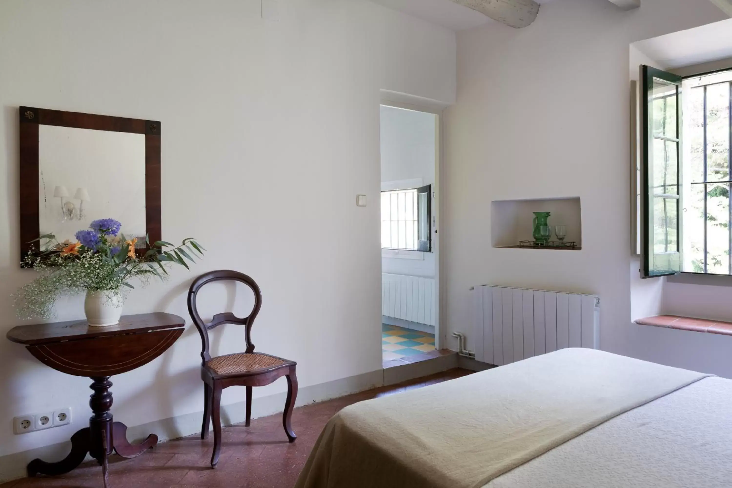 Photo of the whole room, Bed in B&B Can Casadella