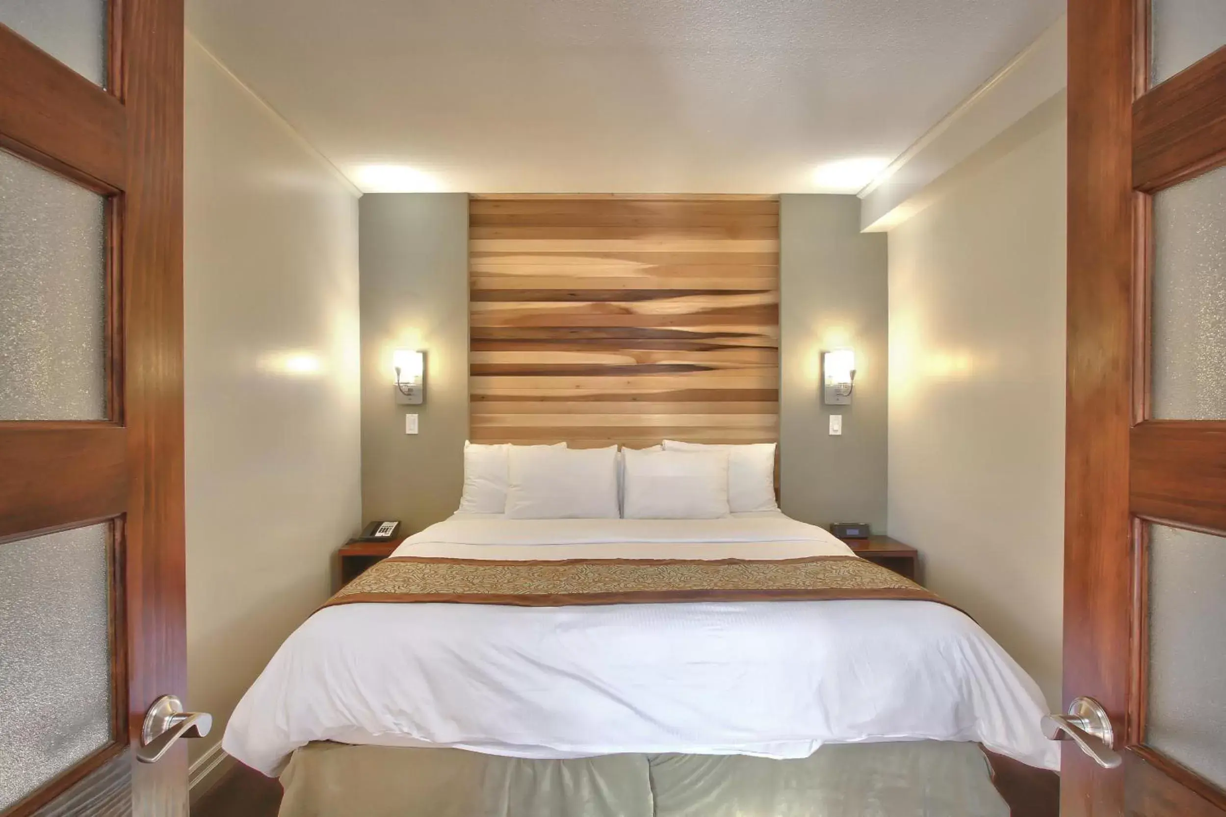 Bed in Blue Mountain Resort Inn