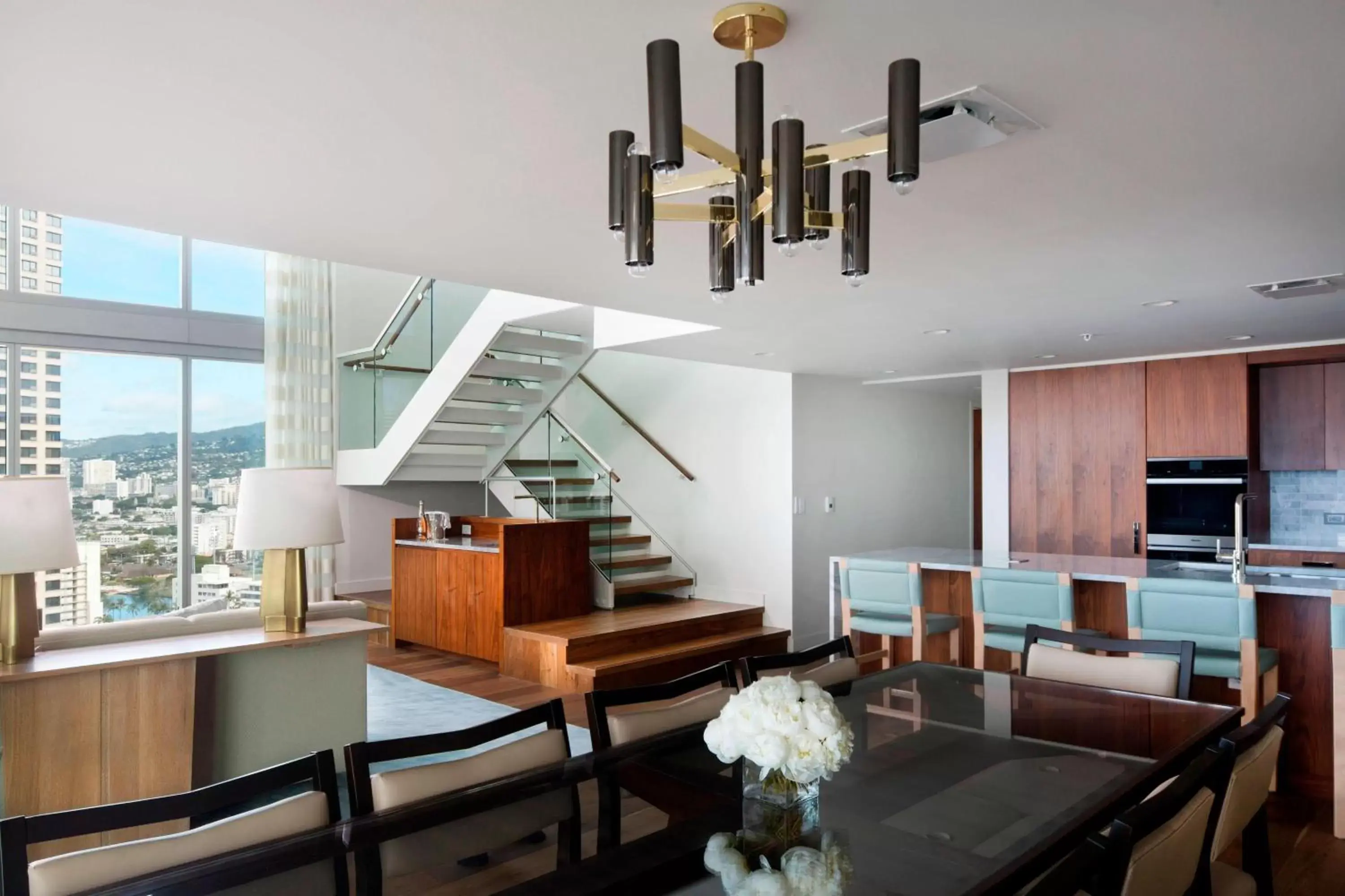 Bedroom, Dining Area in The Ritz-Carlton Residences, Waikiki Beach Hotel