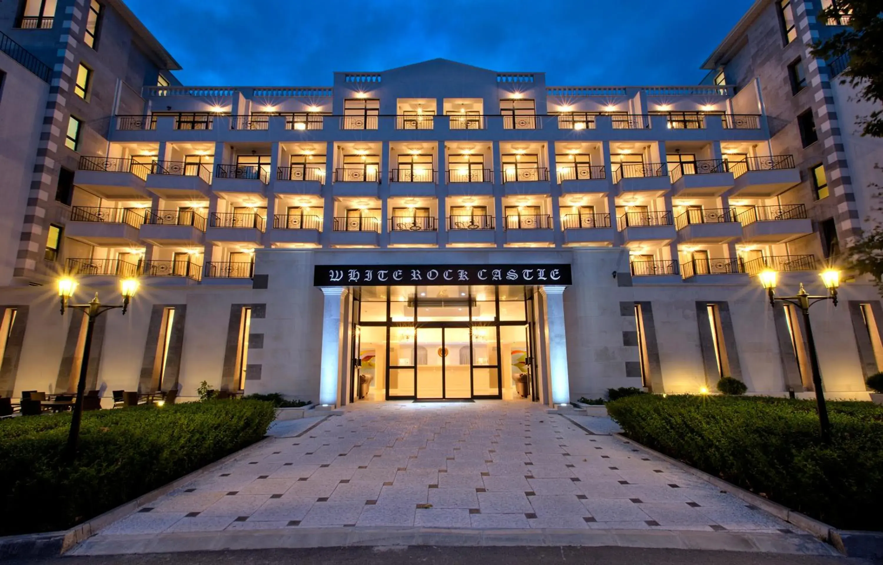 Facade/entrance, Property Building in White Rock Castle Suite Hotel & SPA