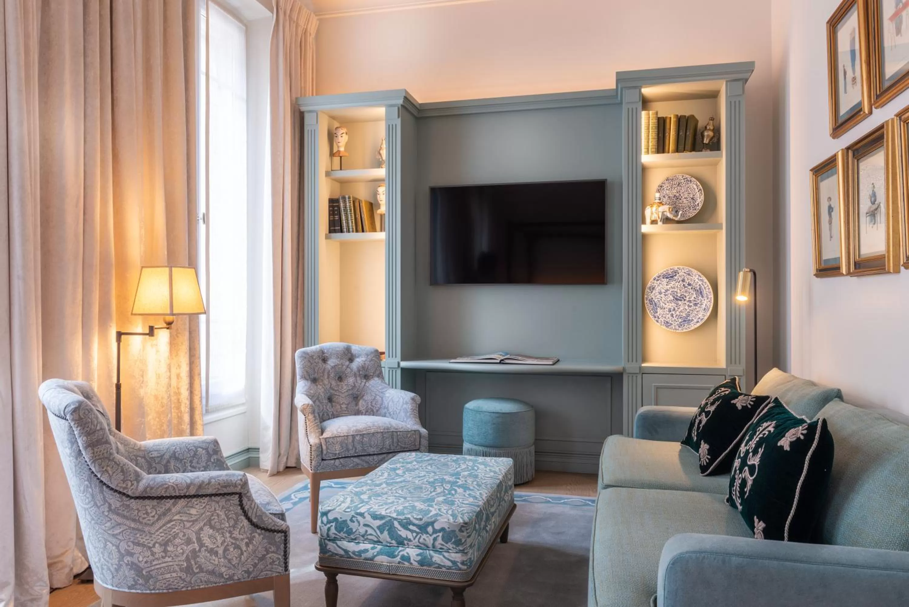 Seating area in Hotel de Montesquieu