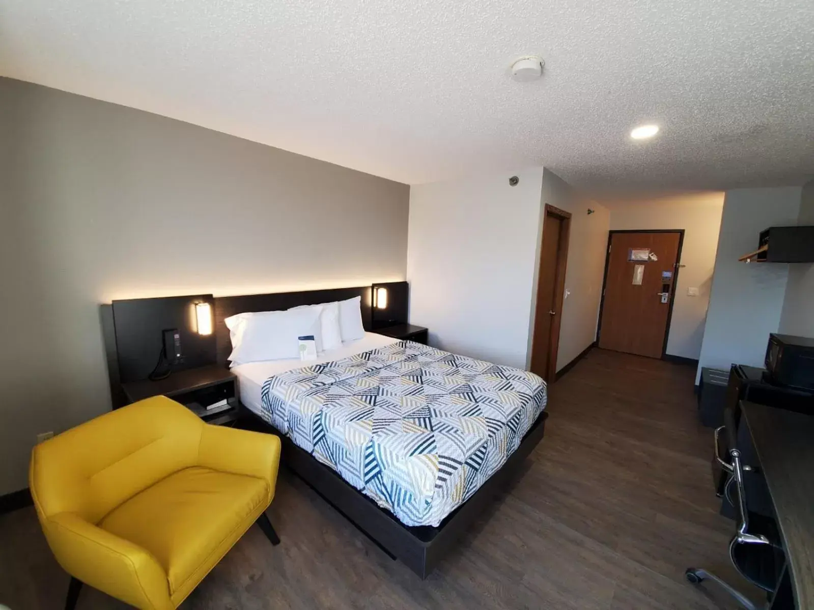 Bed in Motel 6-Kewanee, IL