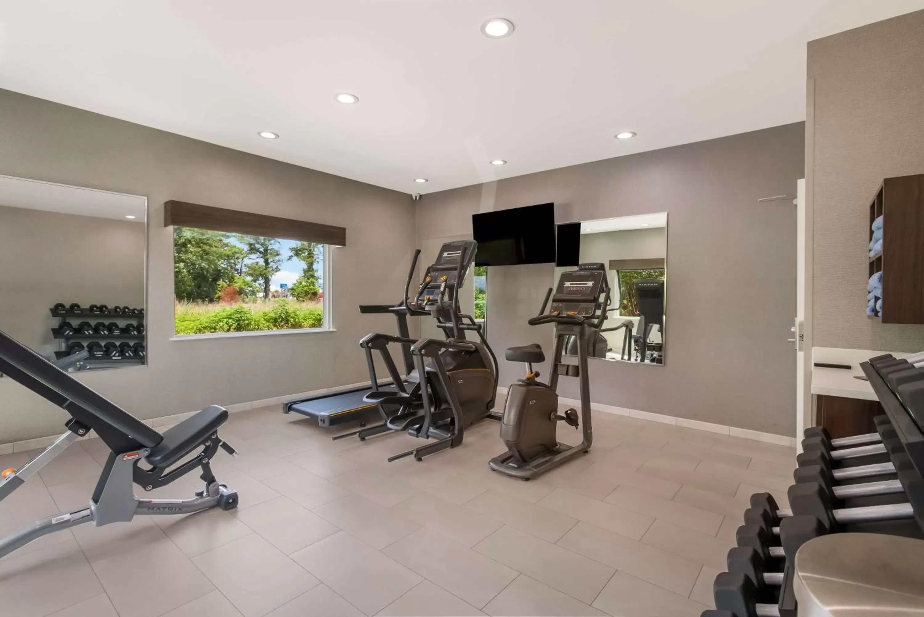 Fitness centre/facilities, Fitness Center/Facilities in Best Western La Place Inn