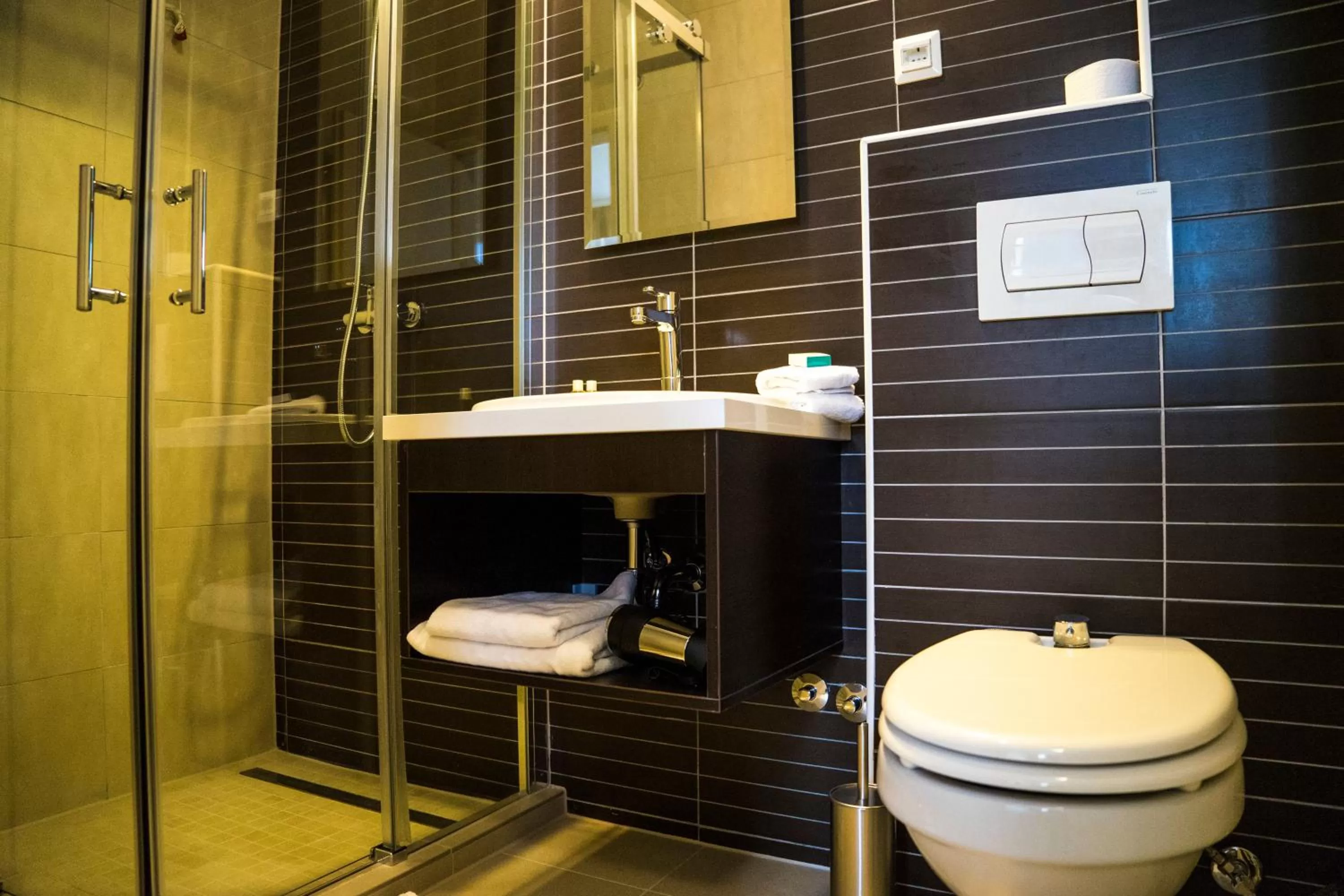 Bathroom in Hotel Kapetanovina